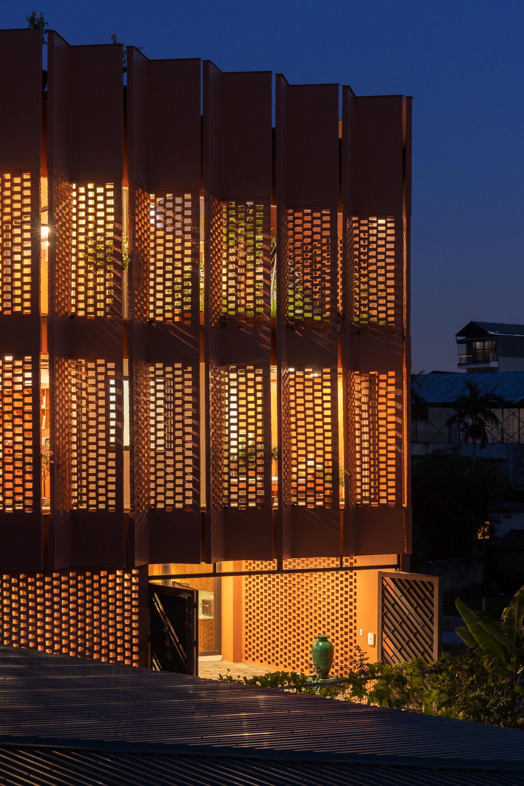 〈CUBE（Creative Usage of Bricks & Earth）〉H&Pアーキテクツ（H&P Architects）
