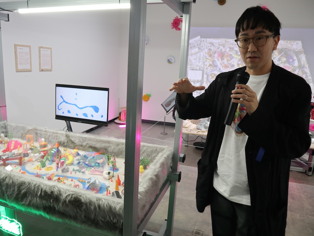 WHAT MUSEUM「波板と珊瑚礁展」展