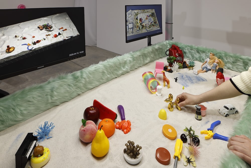 WHAT MUSEUM「波板と珊瑚礁展」展