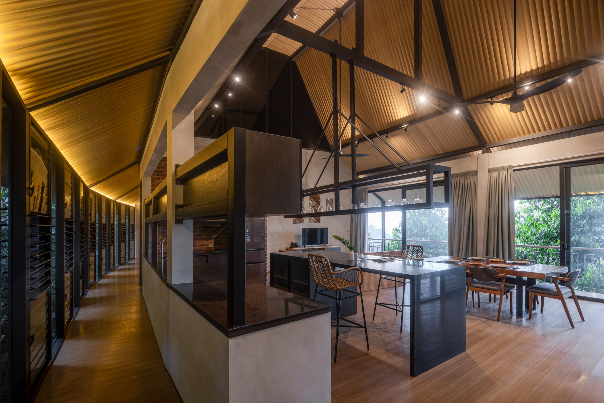 〈ヴァナヴァサ・リゾート（Vanavasa Resort）〉M・J・カニー・アーキテクト（M J Kanny Architect）