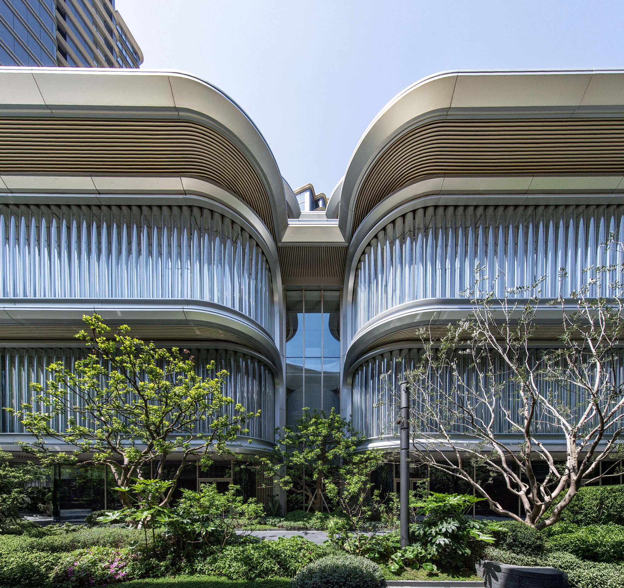 〈Jia Art〉フォスター アンド パートナーズ（Foster＋Partners）