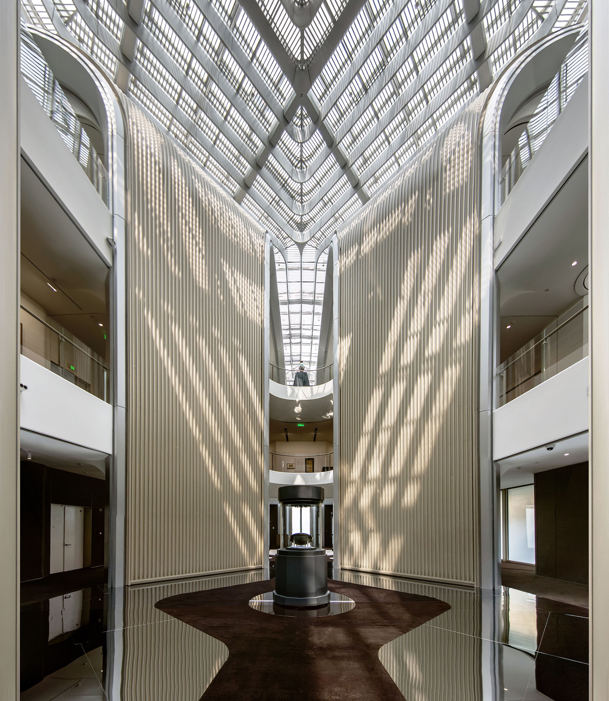 〈Jia Art〉フォスター アンド パートナーズ（Foster＋Partners）