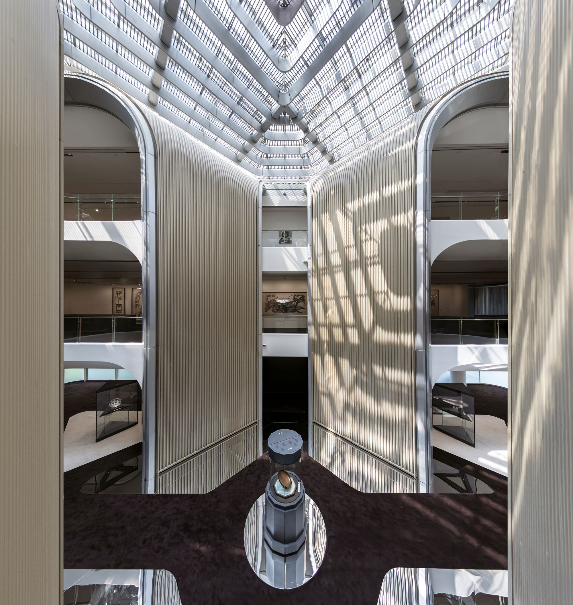 〈Jia Art〉フォスター アンド パートナーズ（Foster＋Partners）