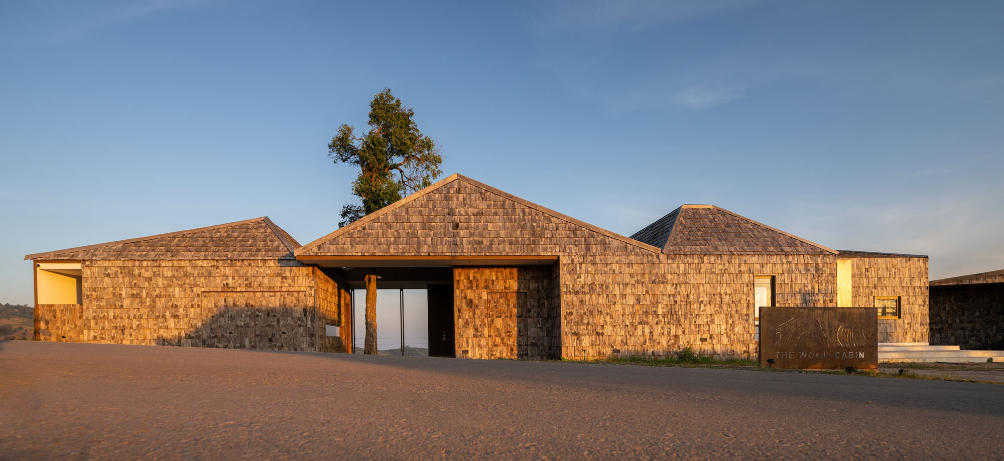 〈ウッド・キャビン（The Wood Cabin）〉S.O.S アーキテクツ（S.O.S Architects）