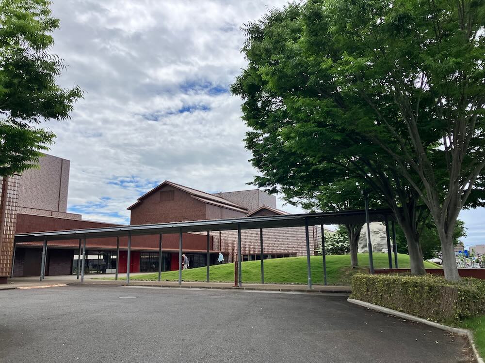 島根県芸術文化センター「グラントワ」