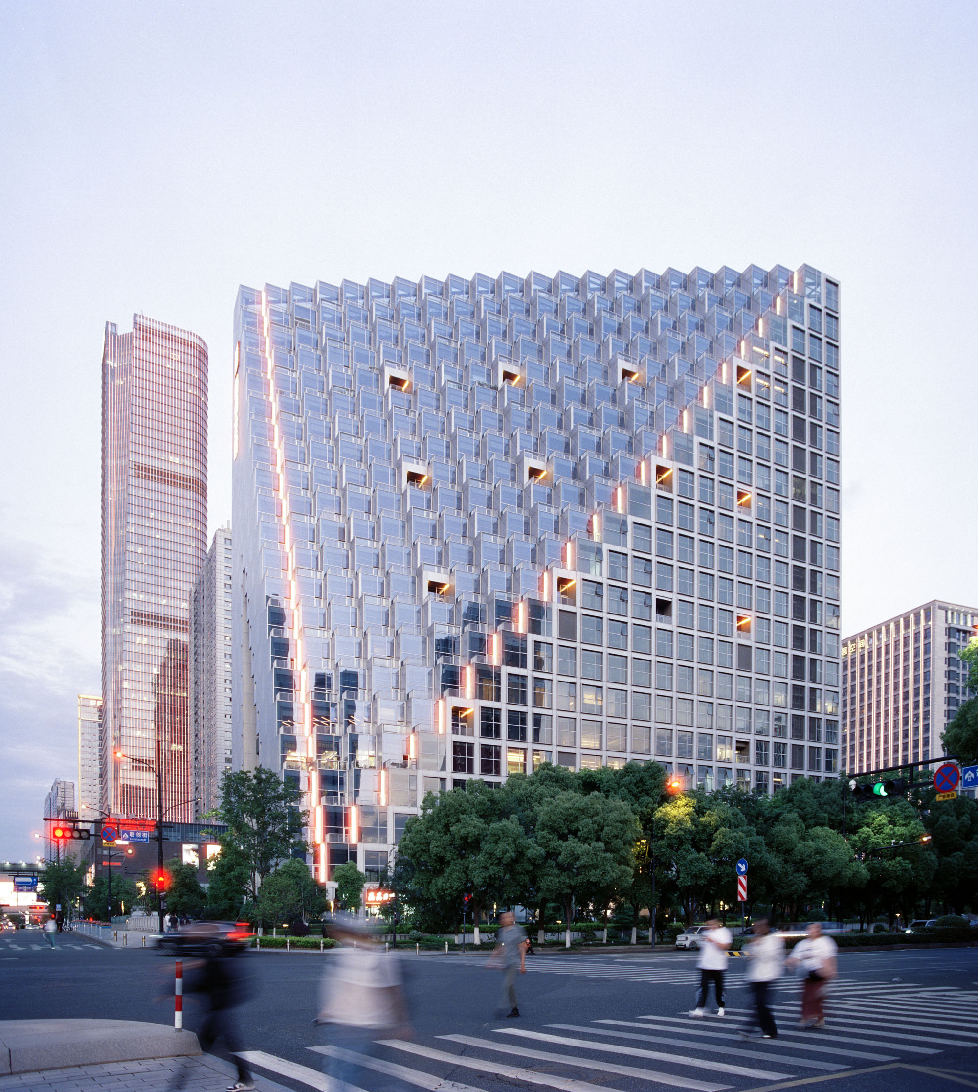 〈杭州プリズム（Hangzhou Prism）〉OMA／クリス・ヴァン・ドゥイン（Chris van Duijn）