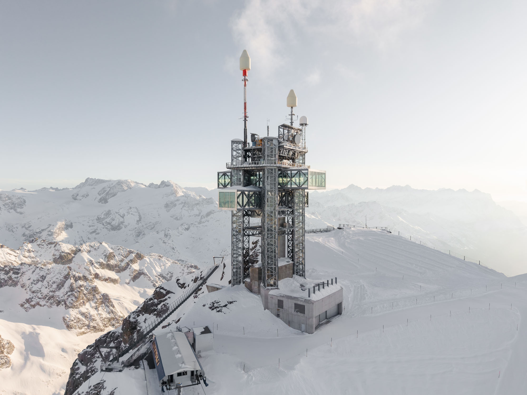 〈ティトリス・タワー(Titlis Tower)〉ヘルツォーク&ド・ムーロン(Herzog & de Meuron)