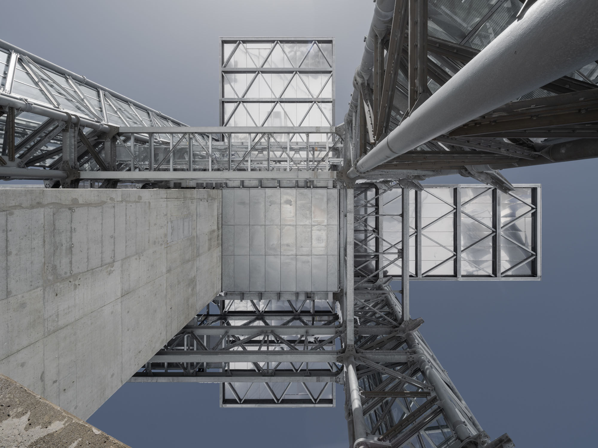 〈ティトリス・タワー(Titlis Tower)〉ヘルツォーク&ド・ムーロン(Herzog & de Meuron)