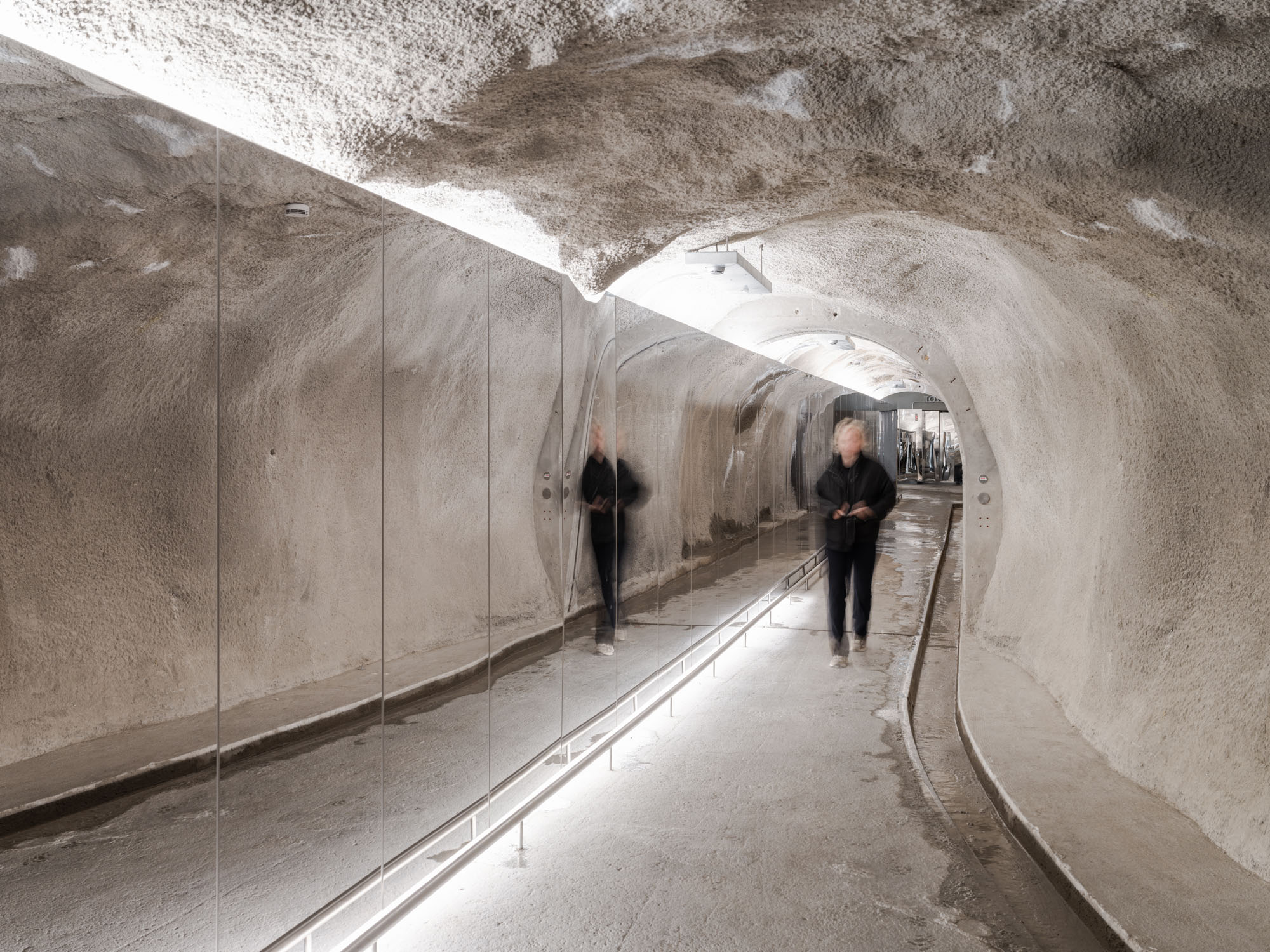 〈ティトリス・タワー(Titlis Tower)〉ヘルツォーク&ド・ムーロン(Herzog & de Meuron)
