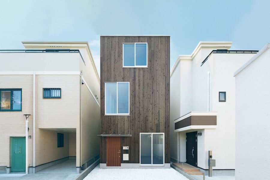 MUJI HOUSEが問い直す都市住宅の可能性　「狭い、暗い、寒い」をあきらめない。「縦の家」の設計思考
