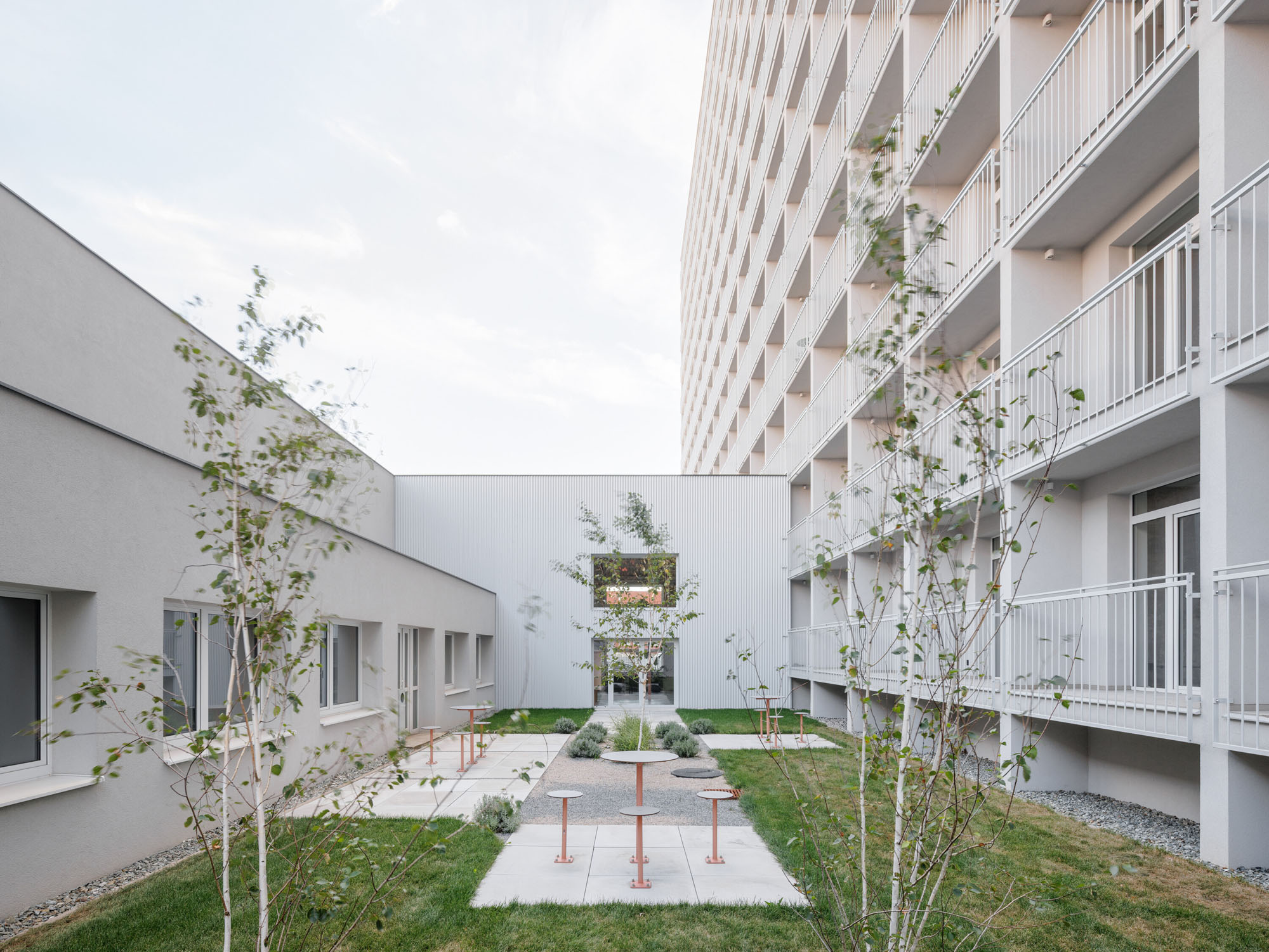 〈KOSMALT〉アトリウム・アーキテクツ（Atrium Architekti）