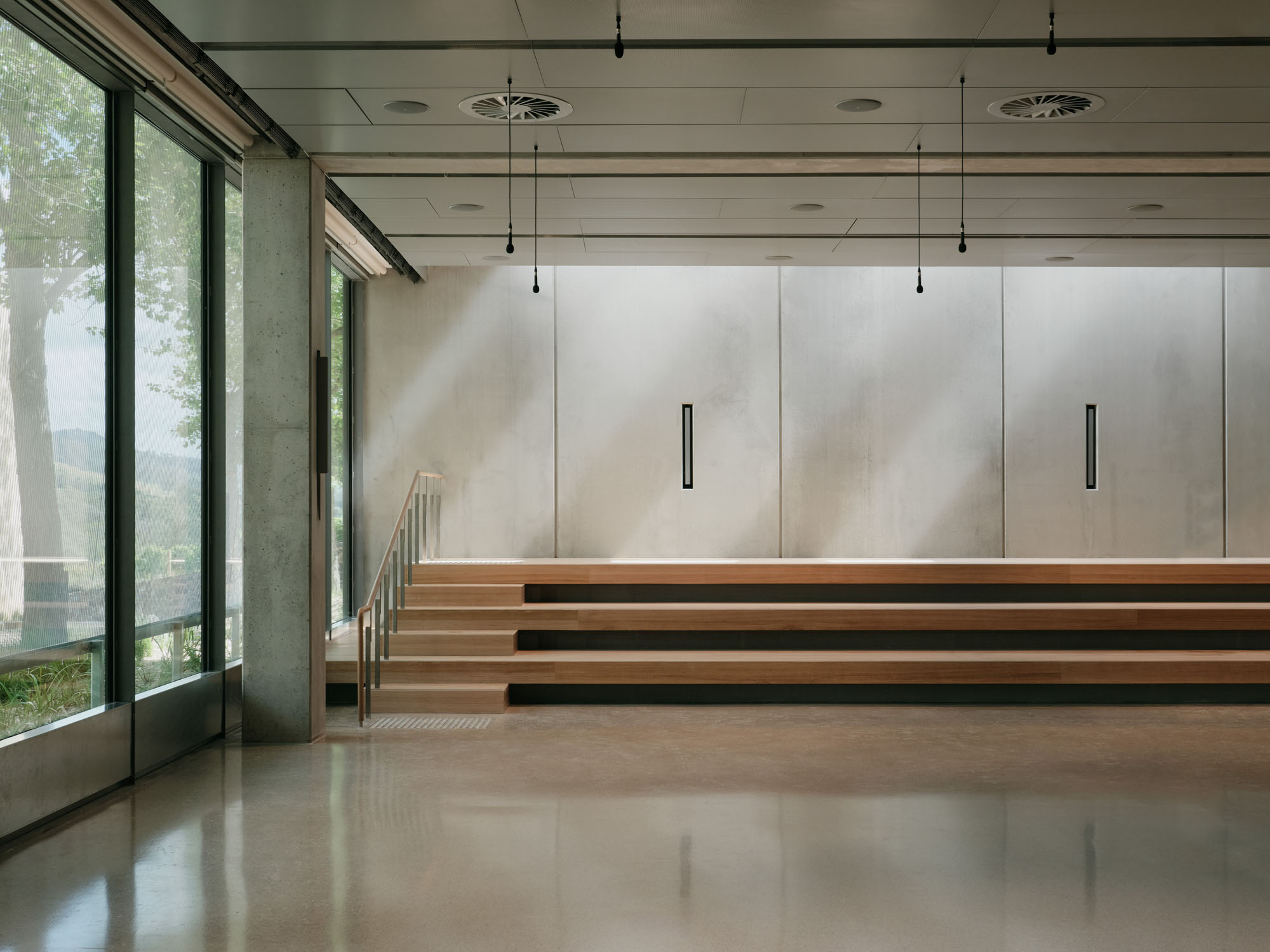 〈エヴァ＆マーク・ベセン・センター（Eva and Marc Besen Centre）〉カースティン・トンプソン・アーキテクツ（Kerstin Thompson Architects）