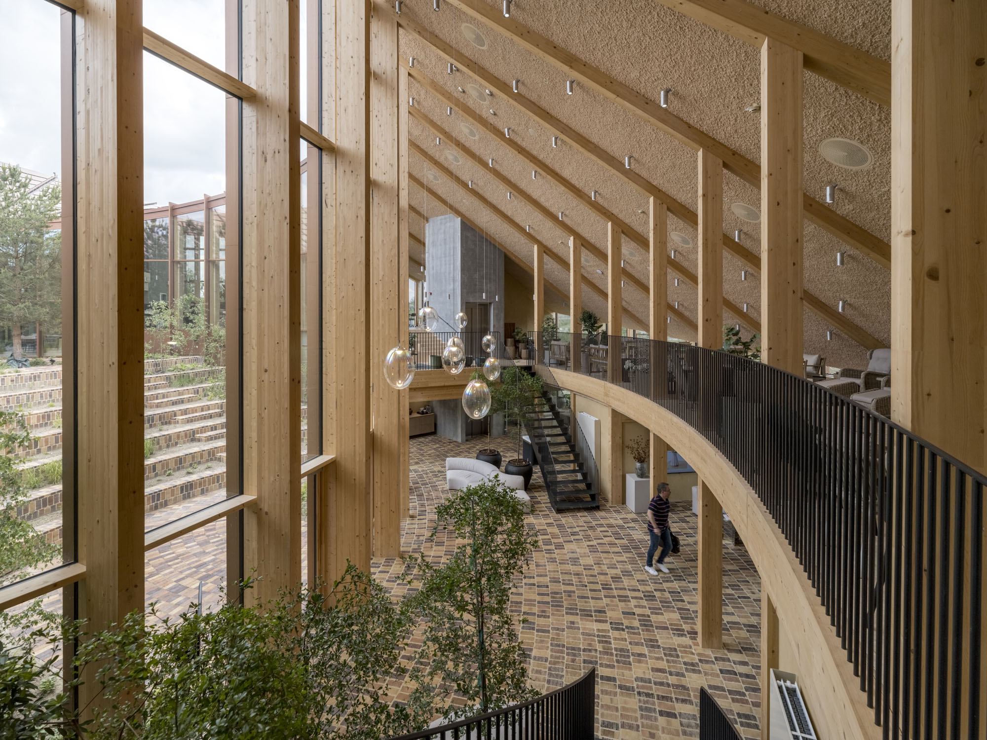 〈ダイマック本社(Dymak HQ)〉BIG(Bjarke Ingels Group)
