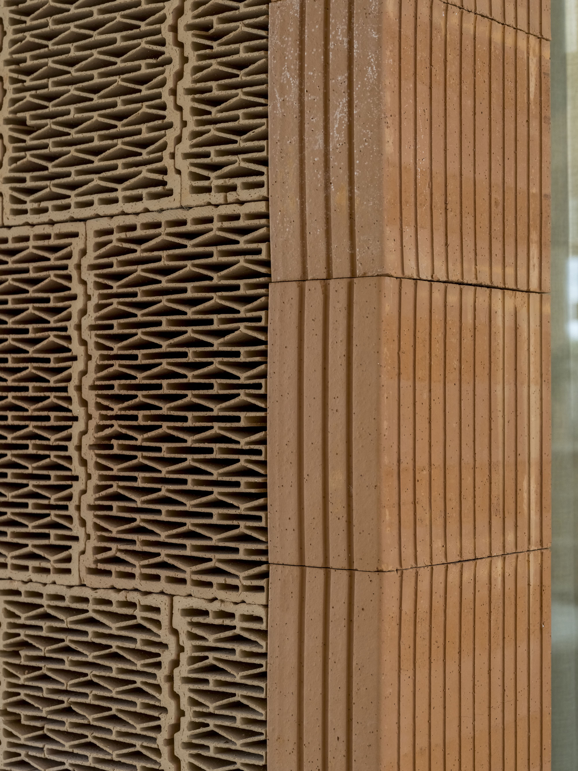 〈ダイマック本社(Dymak HQ)〉BIG(Bjarke Ingels Group)