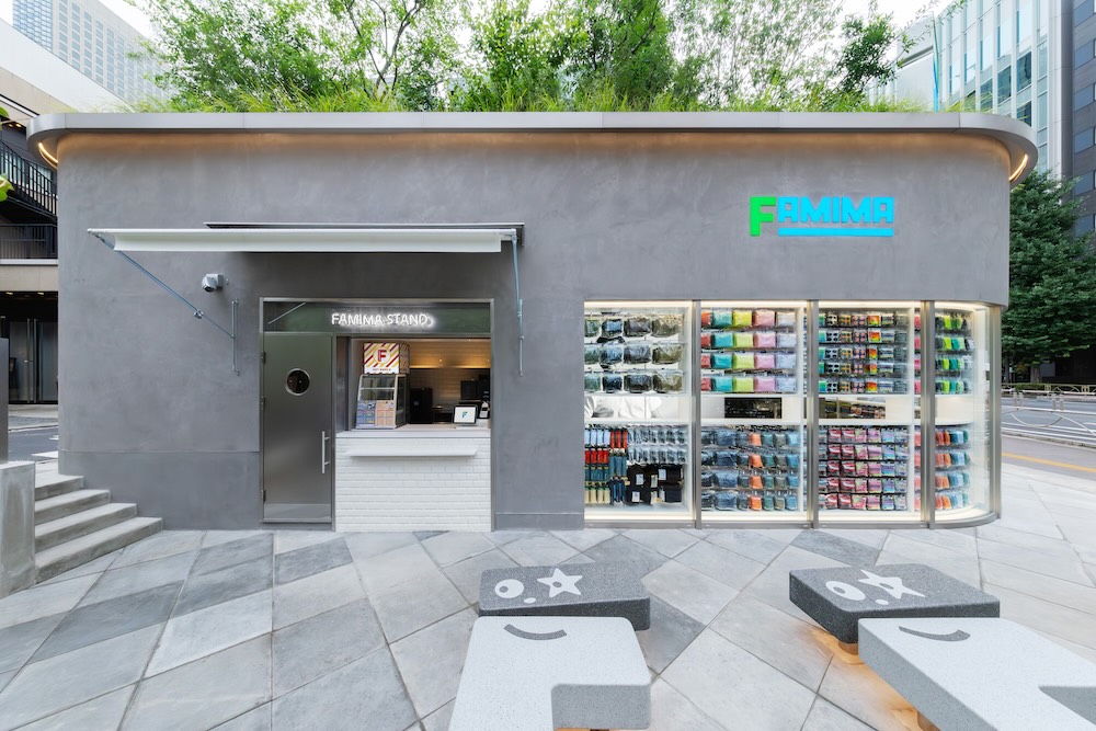 ファミリーマート旗艦店〈FAMIMA PARK AZABUDAI〉鳥瞰