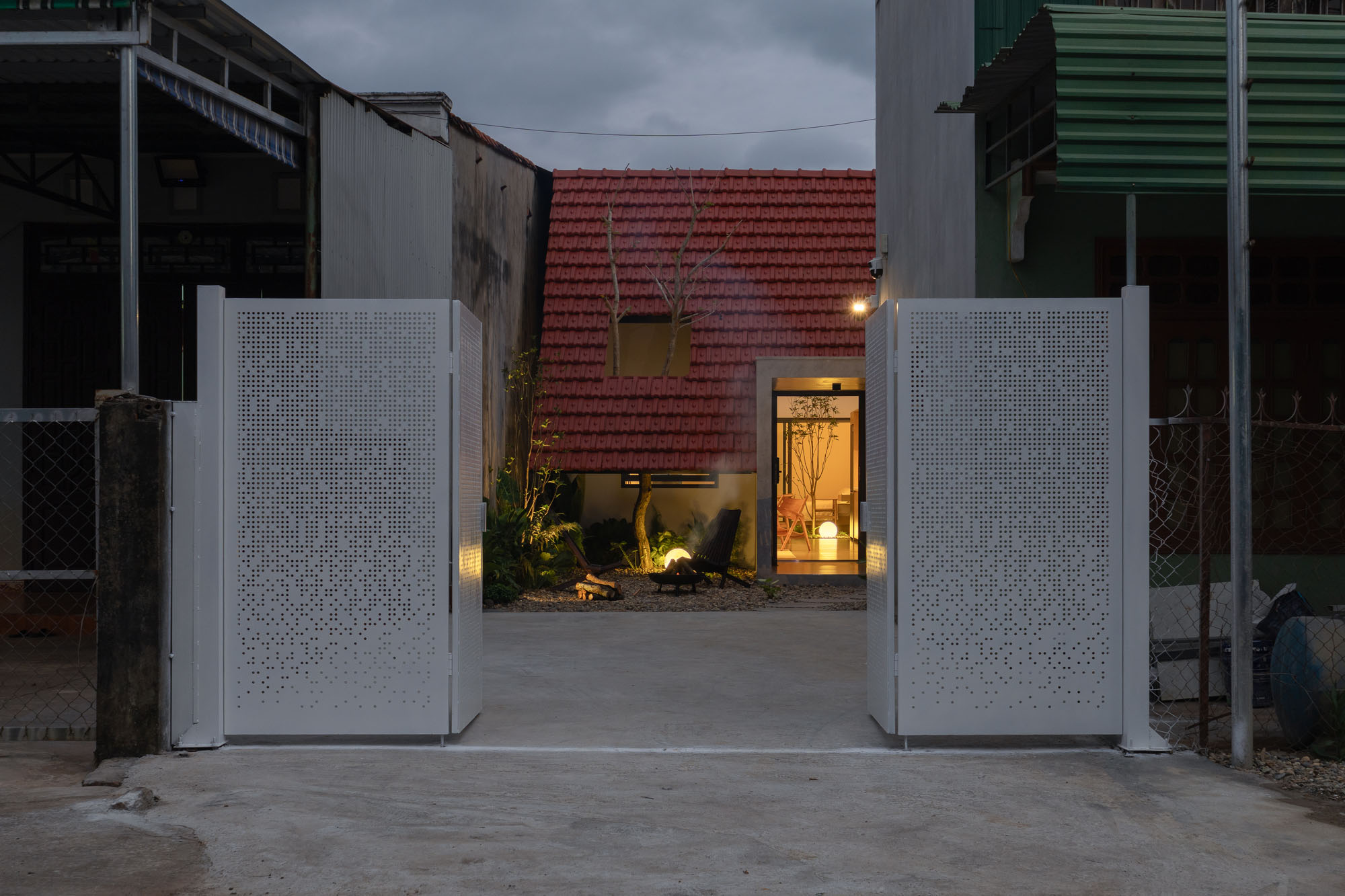 〈ナムダ・ハウス(Nam Da House)〉24ミニマリスト・アーキテクチャ(24Minimalist Architecture)