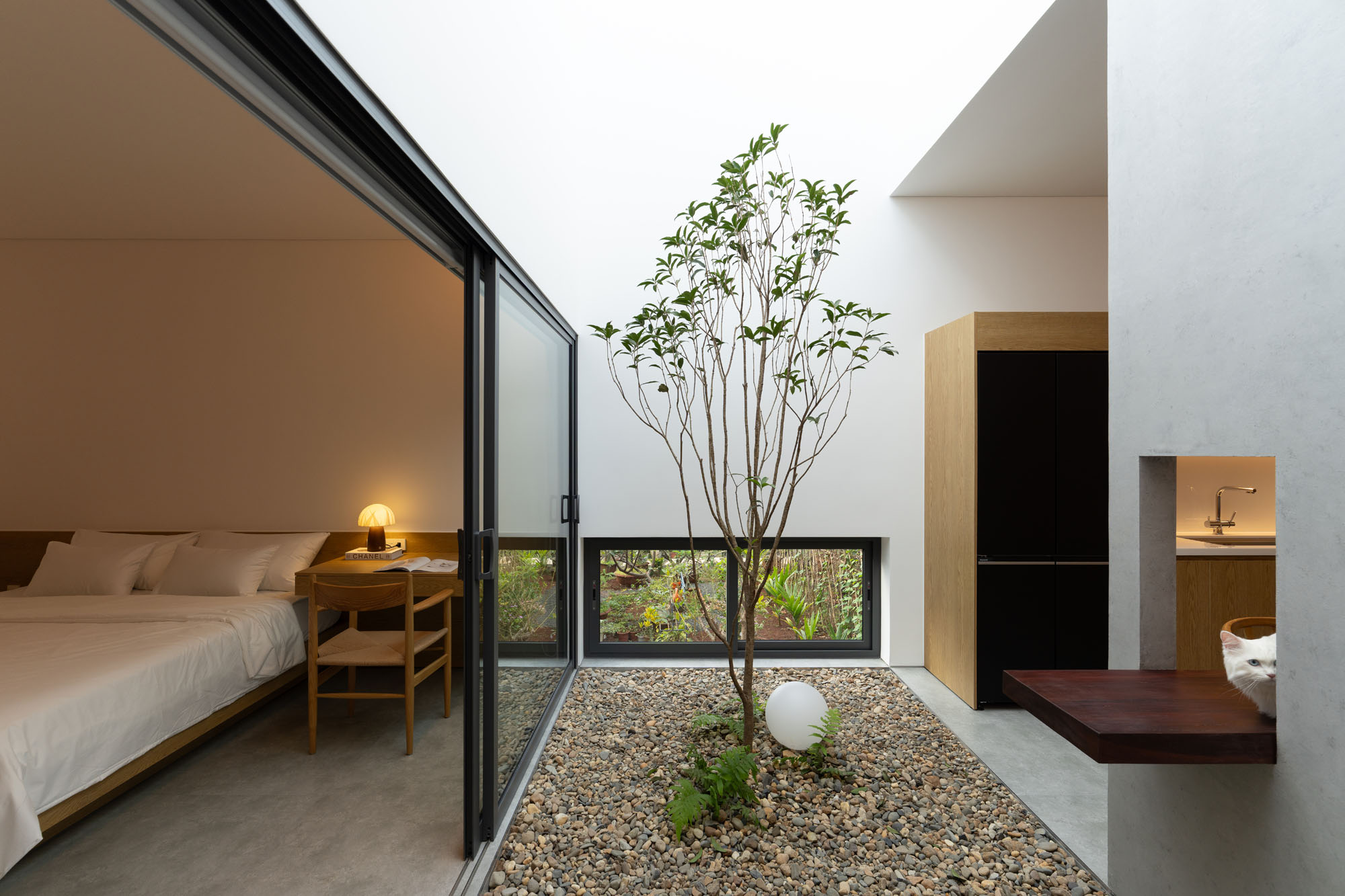 〈ナムダ・ハウス(Nam Da House)〉24ミニマリスト・アーキテクチャ(24Minimalist Architecture)