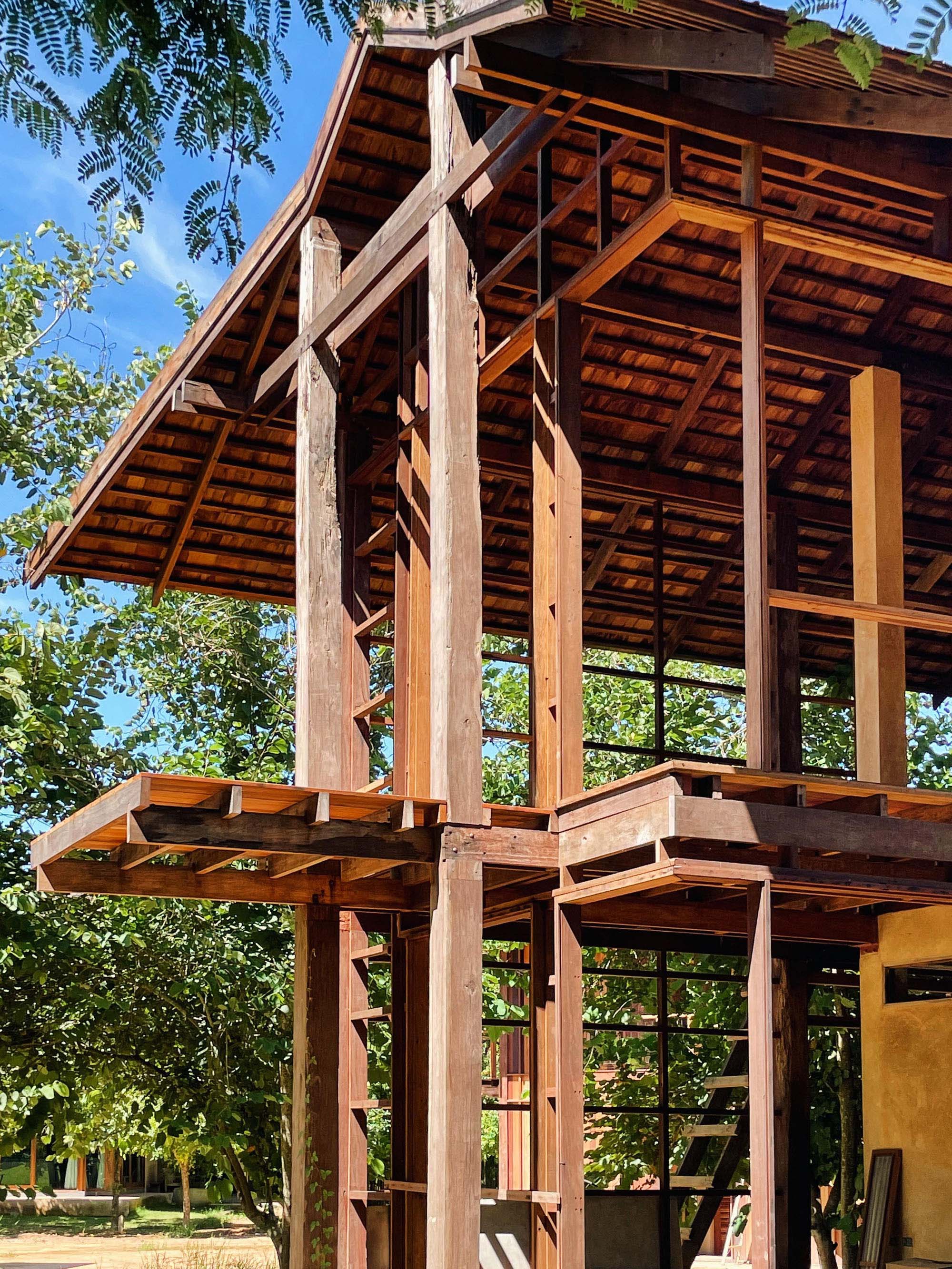 〈ナチャン・ザ・アンティーク・コートヤード・ホテル(Nachan The Antique Courtyard Hotel)〉PAVA(Pacharapan And Varat Architects)
