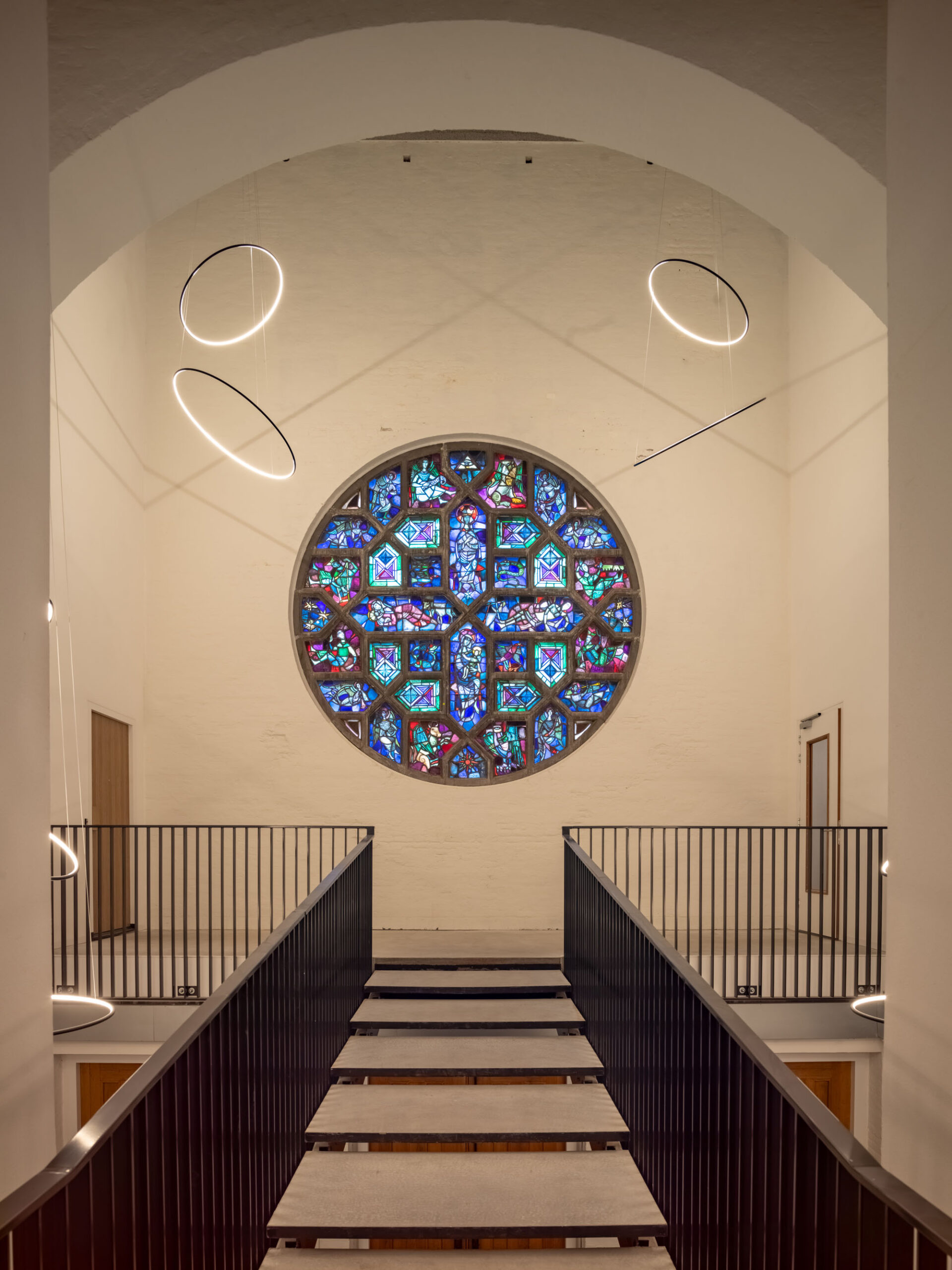 〈ロッテルダム・バウマン教会の改修（Transformation Baumann church Rotterdam）〉HOYT Architecten
