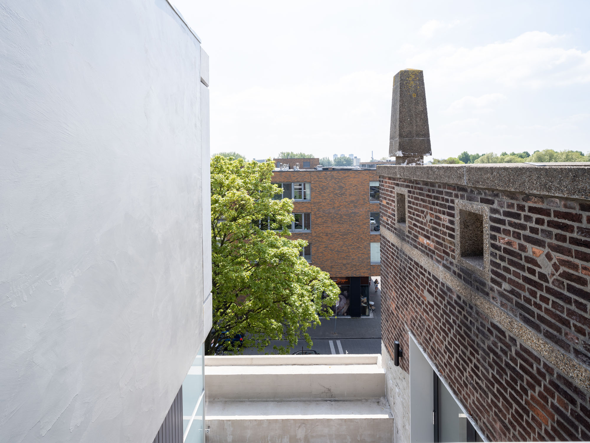 〈ロッテルダム・バウマン教会の改修（Transformation Baumann church Rotterdam）〉HOYT Architecten