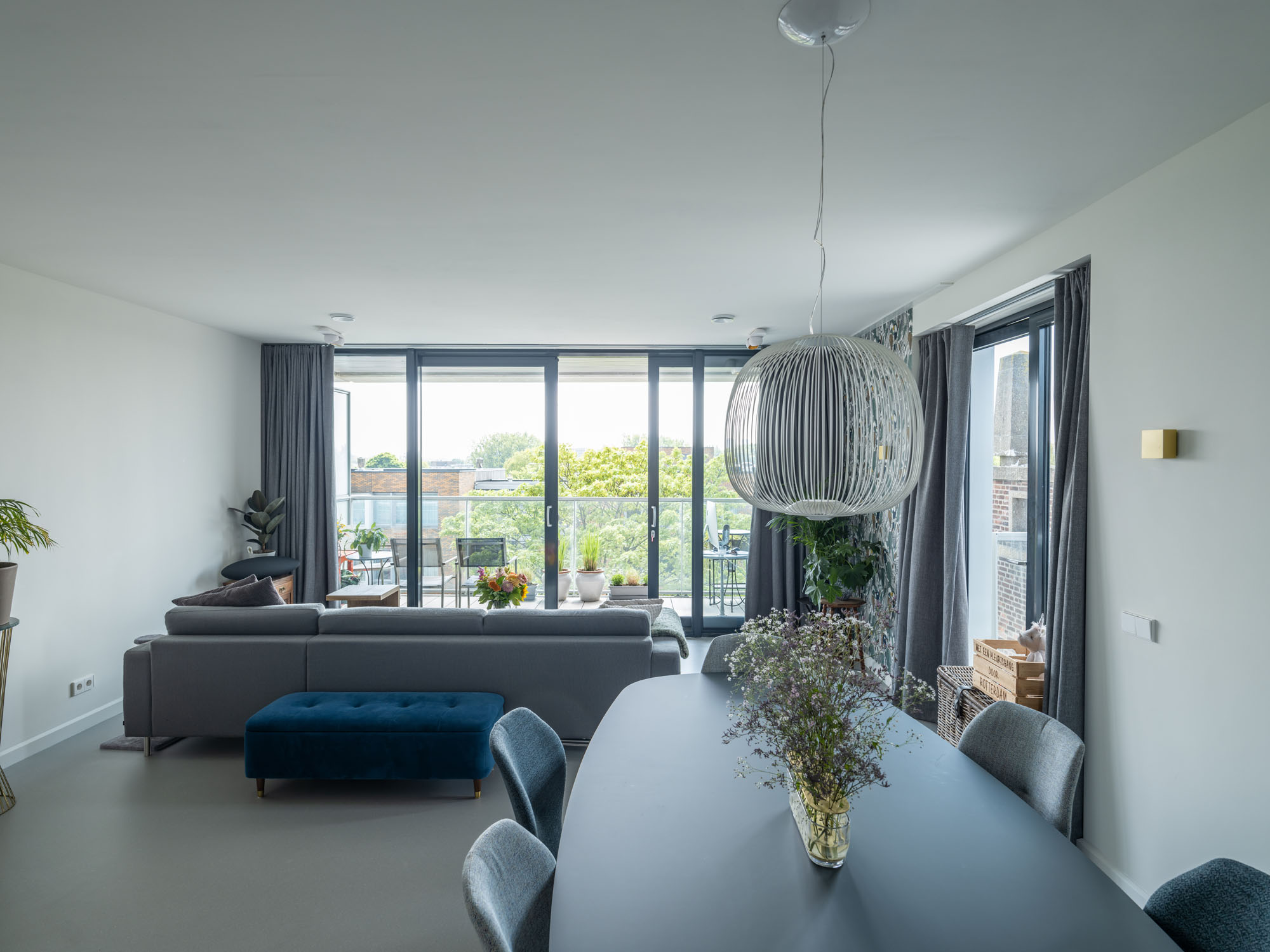 〈ロッテルダム・バウマン教会の改修（Transformation Baumann church Rotterdam）〉HOYT Architecten