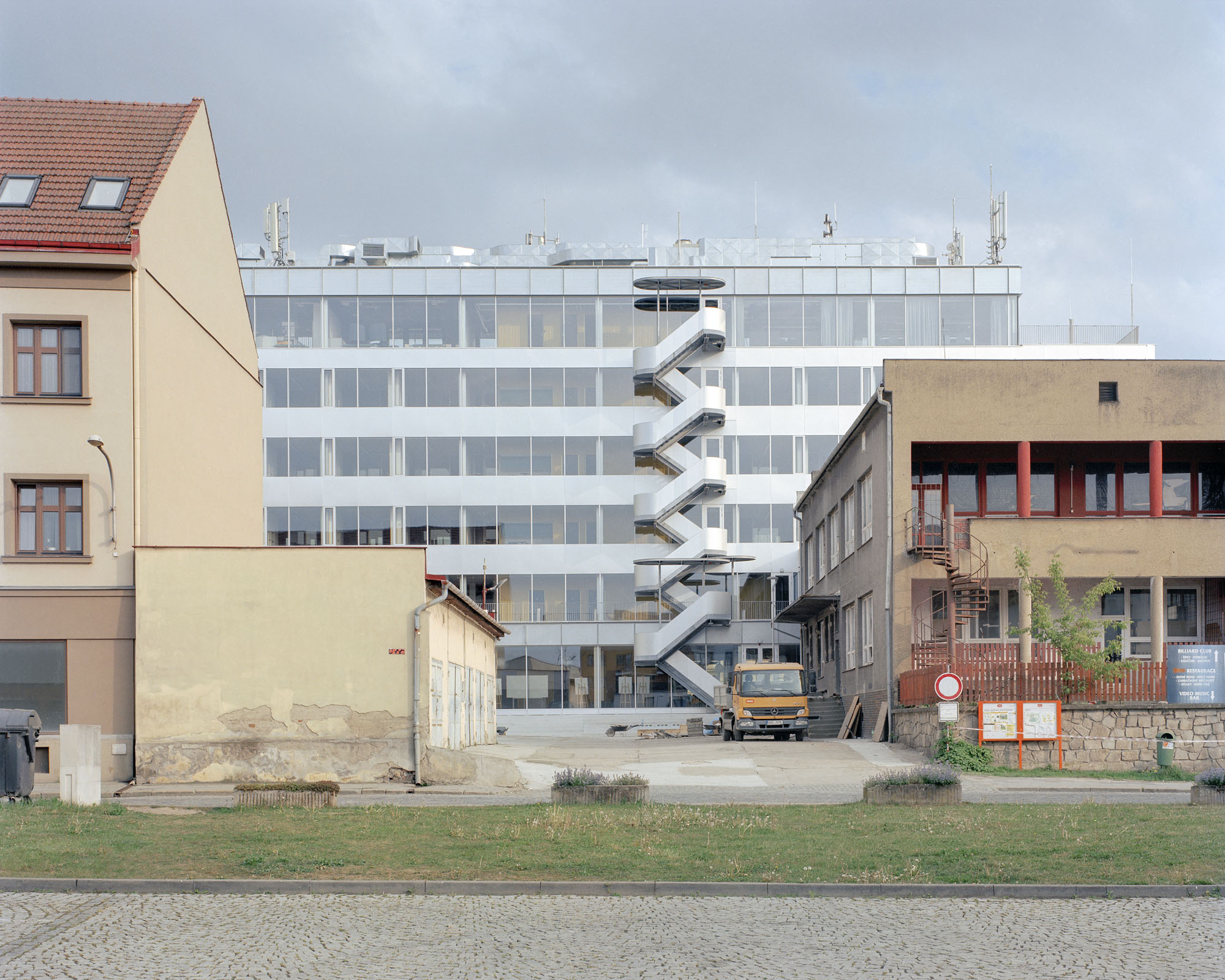 〈プルジェロフ市庁舎の再構築(Reconstruction of City Hall in Přerov)〉アトリエ・グラム(atelier gram)