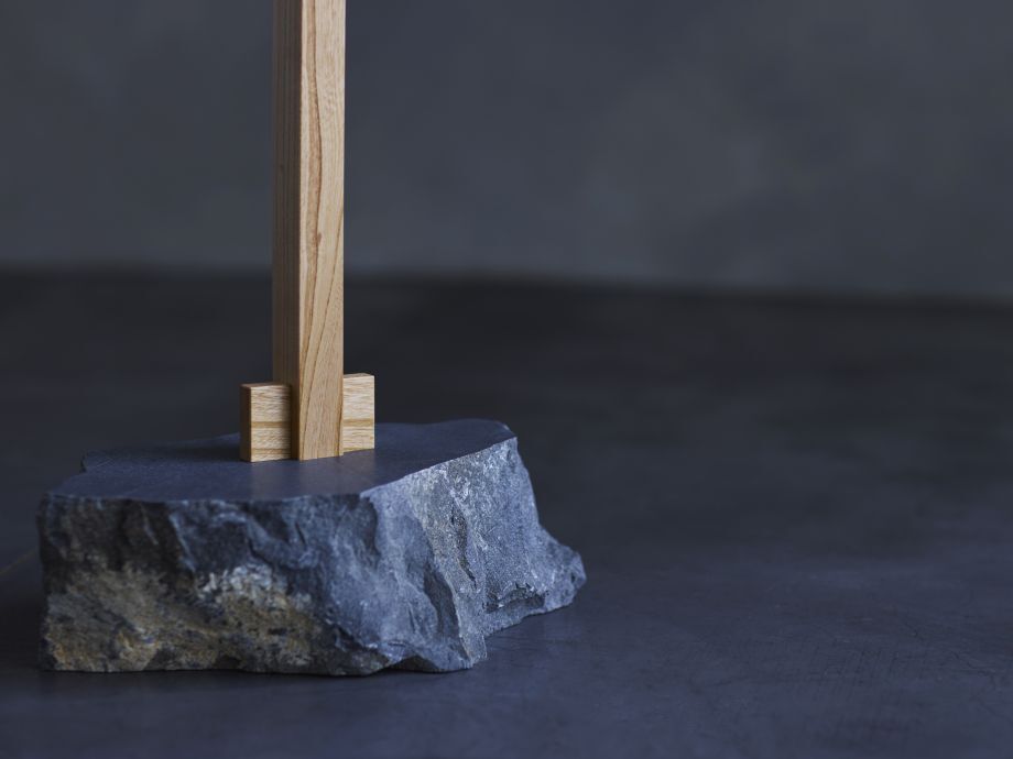 〈Sen sidetable〉Photo: Kazumi Kiuchi