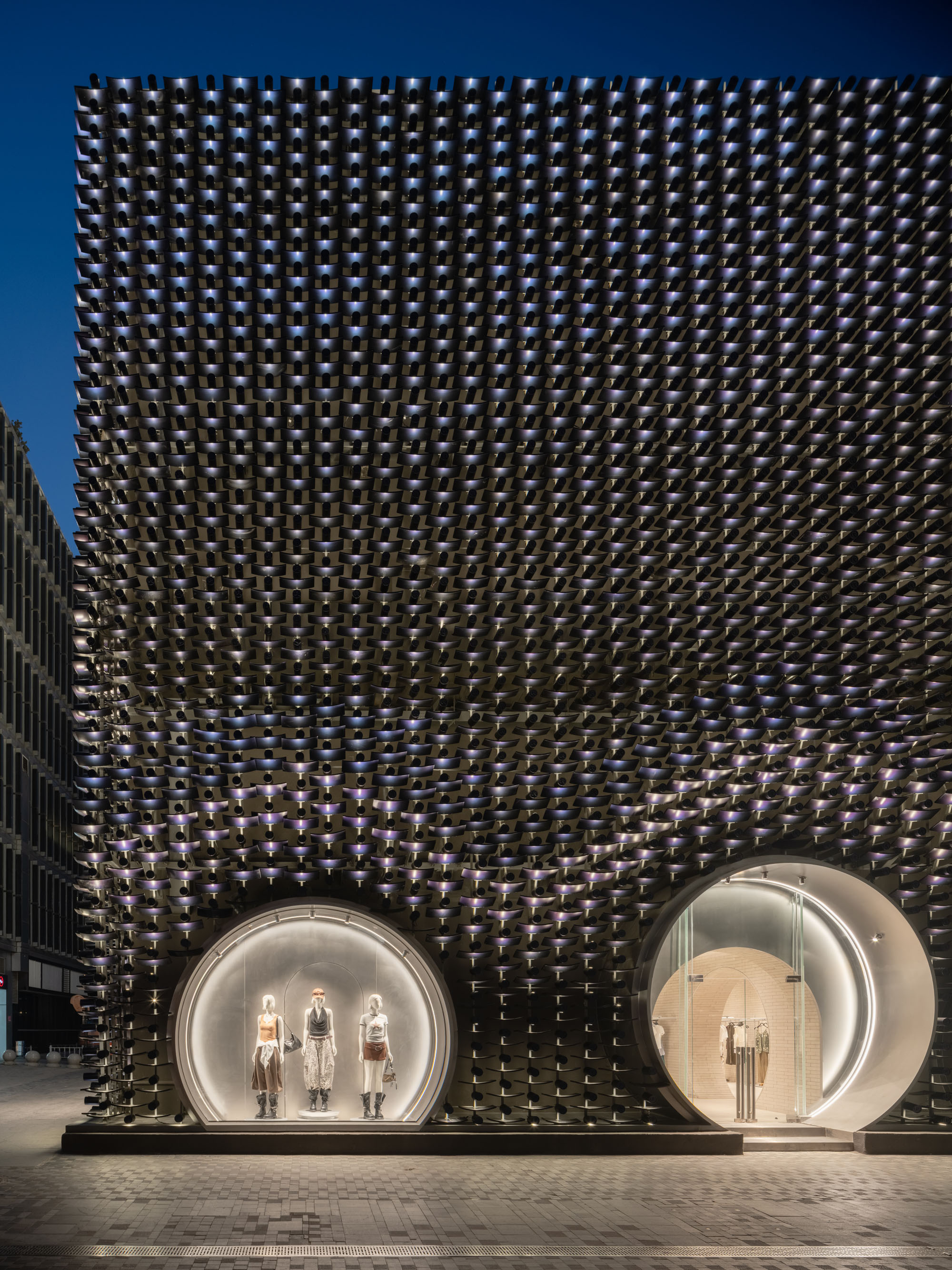 〈Urban Revivo三里屯旗艦店〉MVRDV