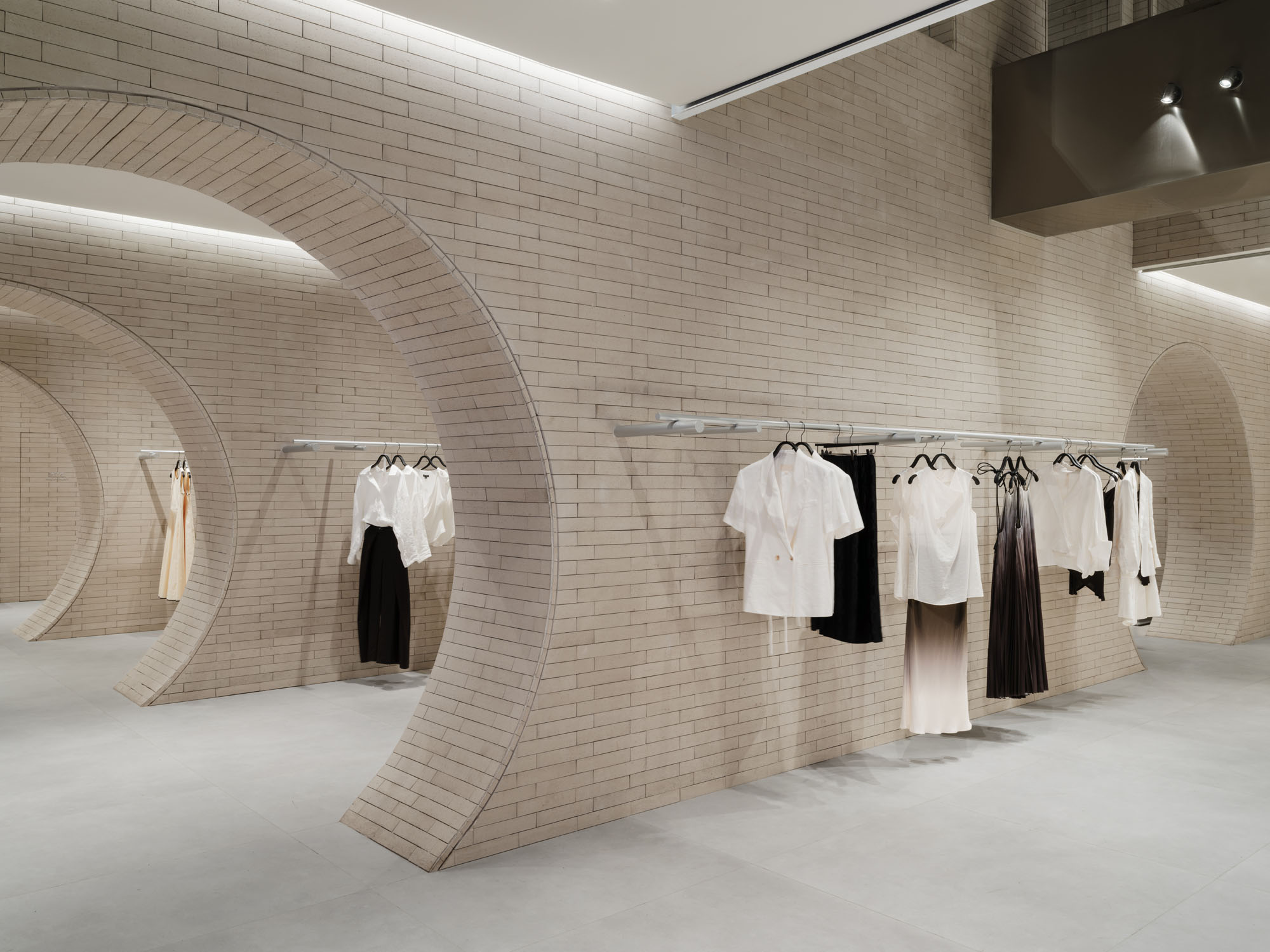 〈Urban Revivo三里屯旗艦店〉MVRDV