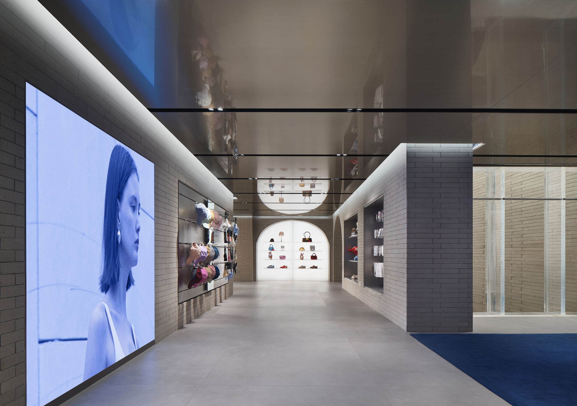 〈Urban Revivo三里屯旗艦店〉MVRDV