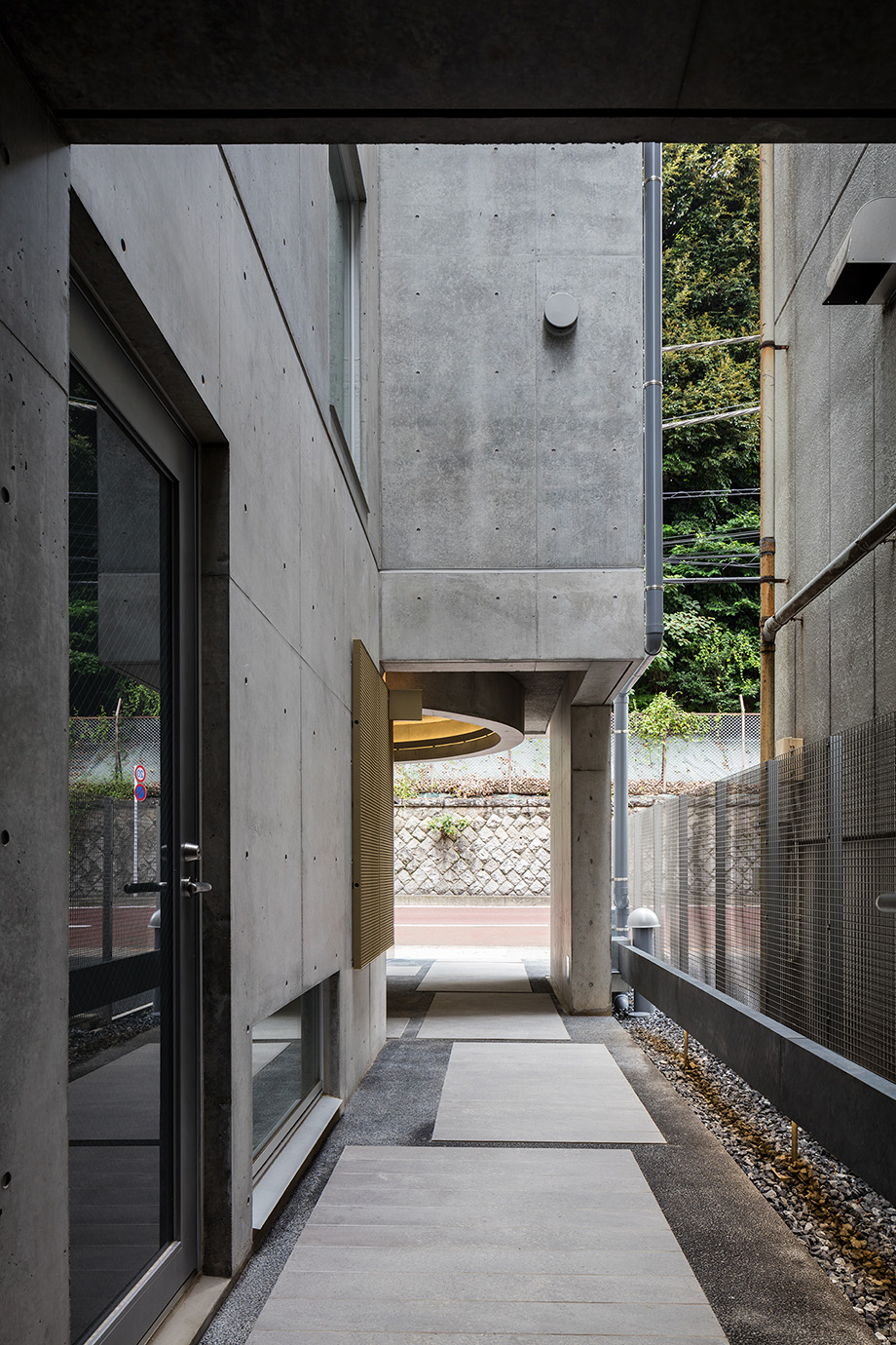 〈麻布の集合住宅〉Photo: Norito Yamauchi