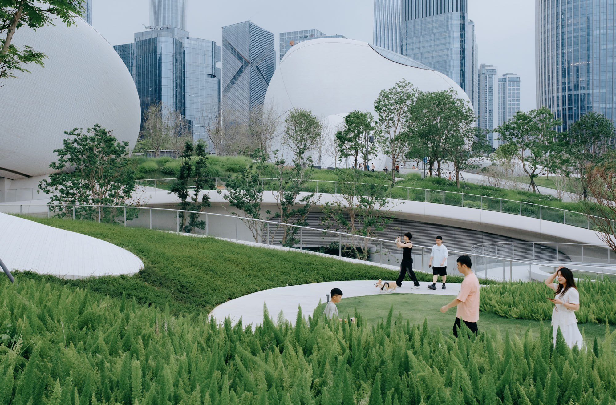 〈深圳湾文化広場(Shenzhen Bay Culture Square)〉MADアーキテクツ