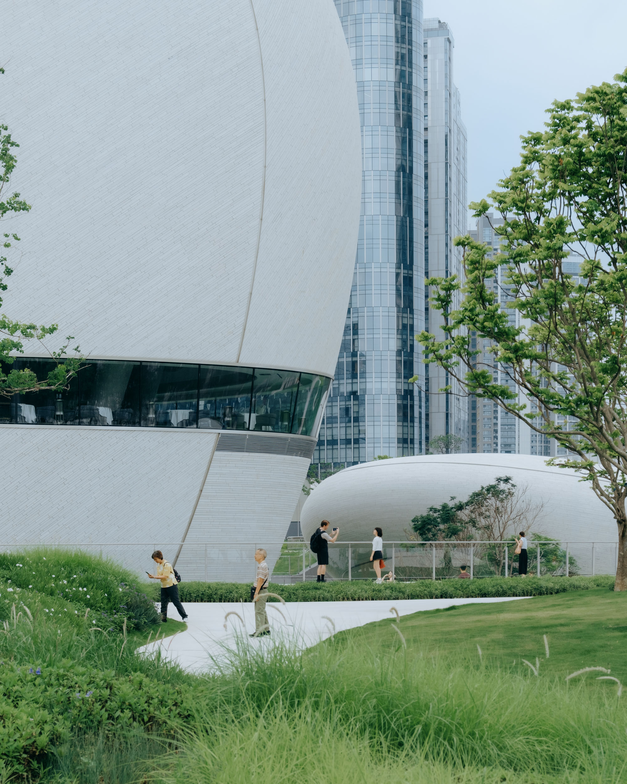 〈深圳湾文化広場(Shenzhen Bay Culture Square)〉MADアーキテクツ
