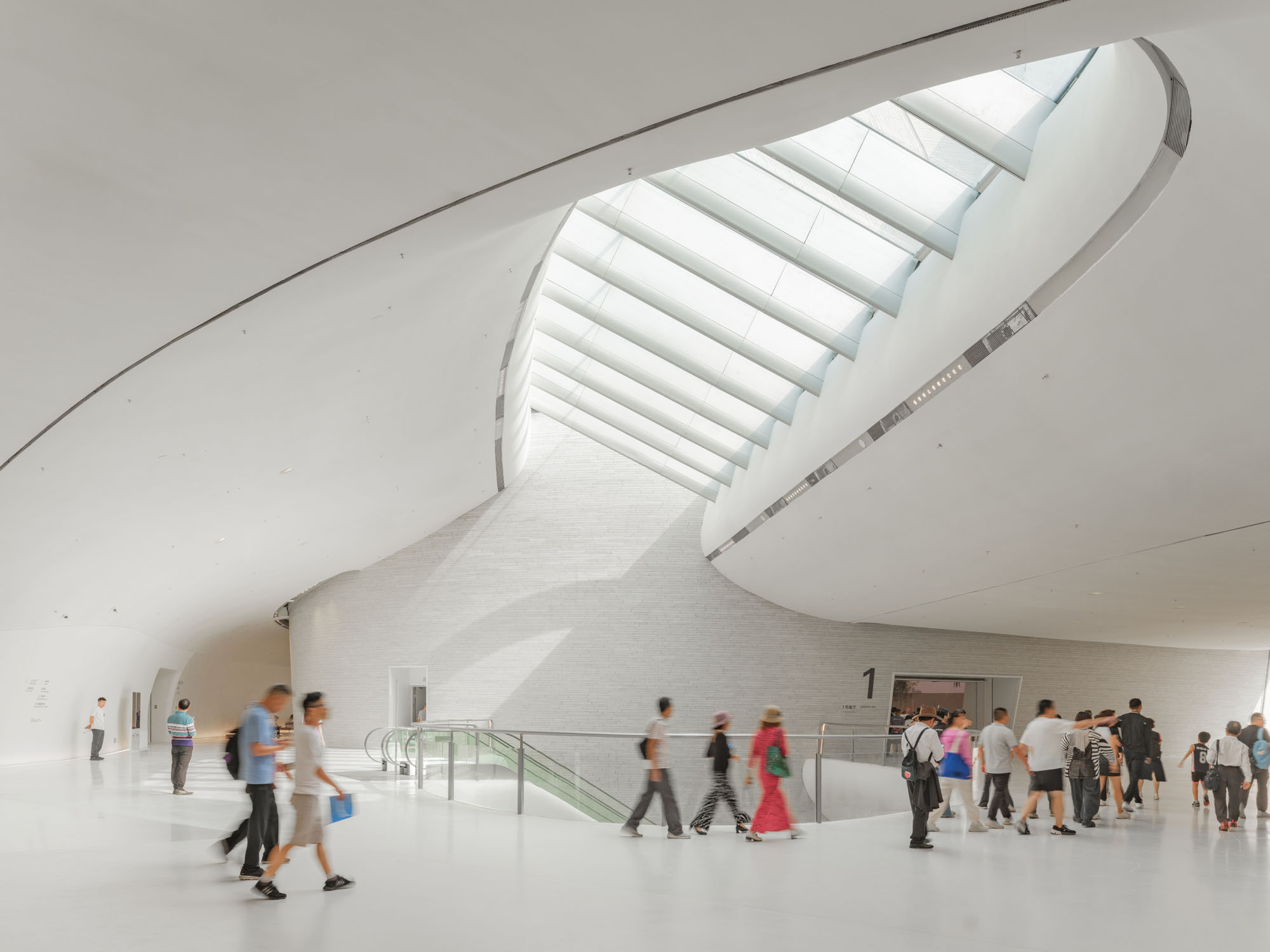 〈深圳湾文化広場(Shenzhen Bay Culture Square)〉MADアーキテクツ