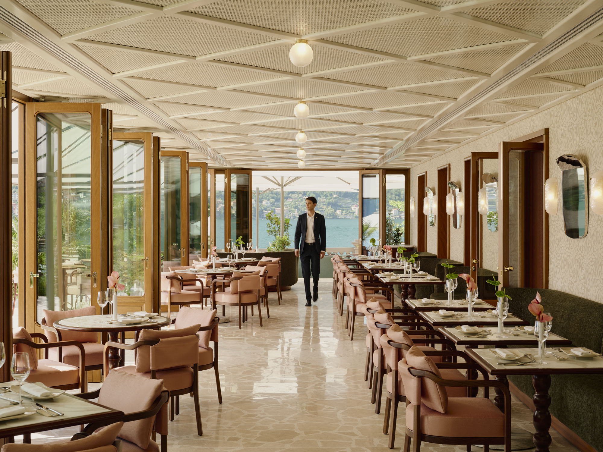 マンダリン オリエンタル ラゴ ディ コモ(Mandarin Oriental Lago di Como)〈L'Aria〉ヘルツォーク&ド・ムーロン(Herzog & de Meuron)