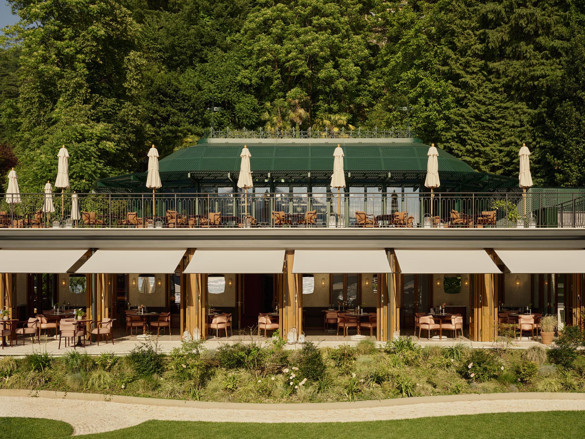 マンダリン オリエンタル ラゴ ディ コモ(Mandarin Oriental Lago di Como)〈L'Aria〉ヘルツォーク&ド・ムーロン(Herzog & de Meuron)