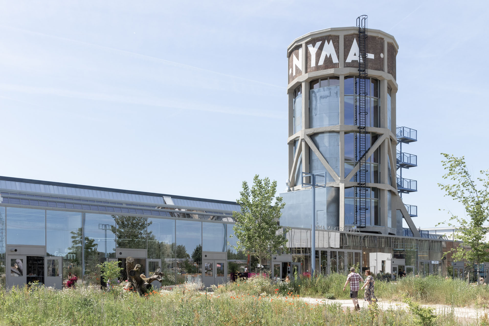 〈NYMA給水塔（NYMA Water Tower）〉エーク・エン・デッケルス（Eek en Dekkers）