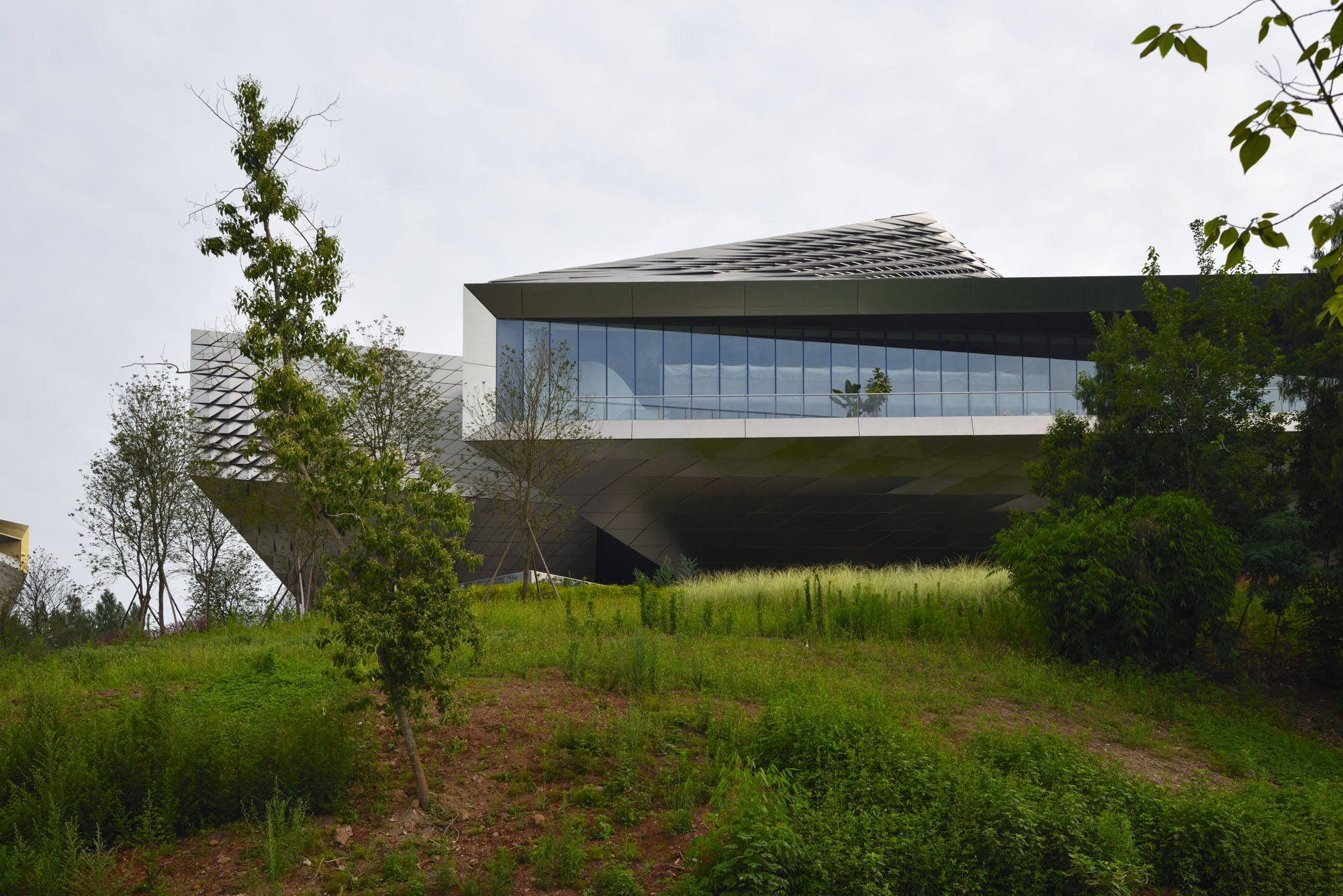 〈成都パビリオン(Chengdu Pavilion)〉イワモト・スコット・アーキテクチャ(IwamotoScott Architecture)