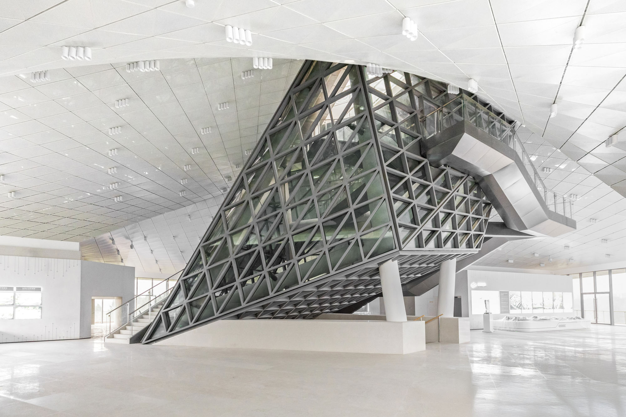 〈成都パビリオン(Chengdu Pavilion)〉イワモト・スコット・アーキテクチャ(IwamotoScott Architecture)