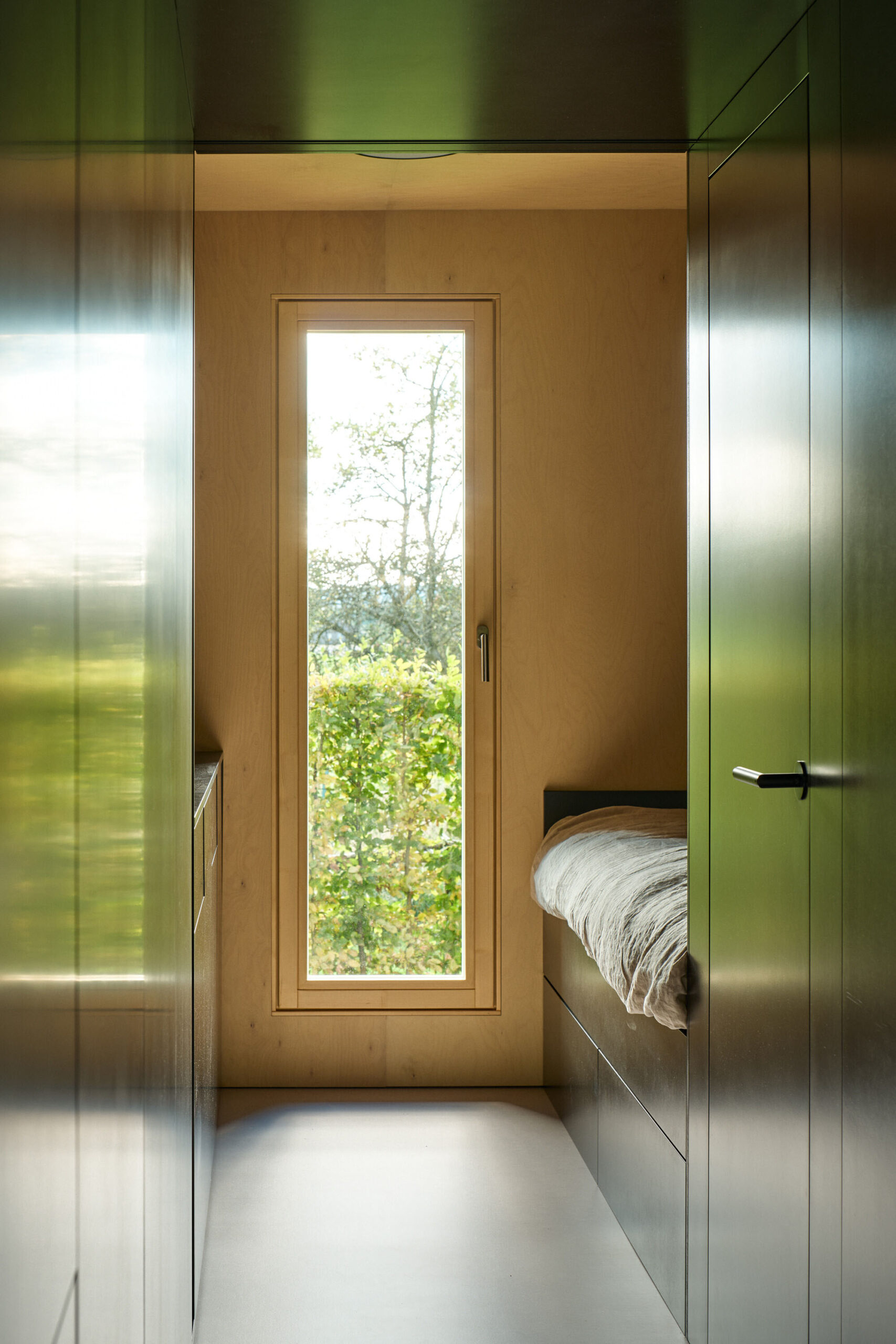 〈The Box in the Barn〉Facha architekti