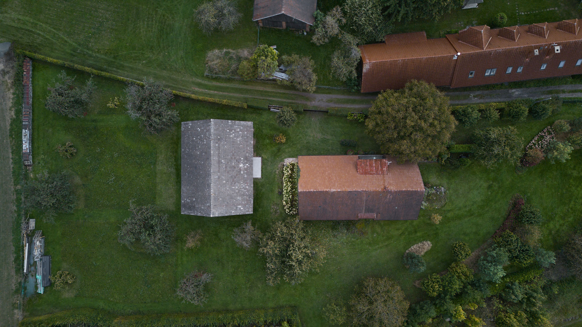 〈The Box in the Barn〉Facha architekti
