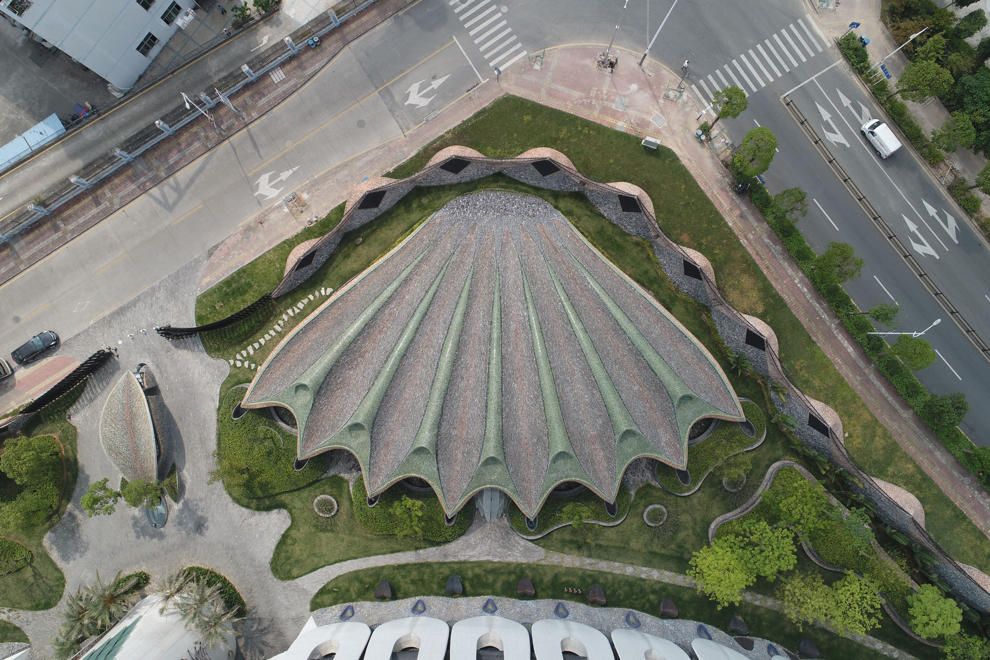 〈マリスフロルグ・ガーデンズ・キャンパス(Marisfrolg Gardens campus)〉アーキテクチャ・ファン・ブランデンブルク(Architecture van Brandenburg)