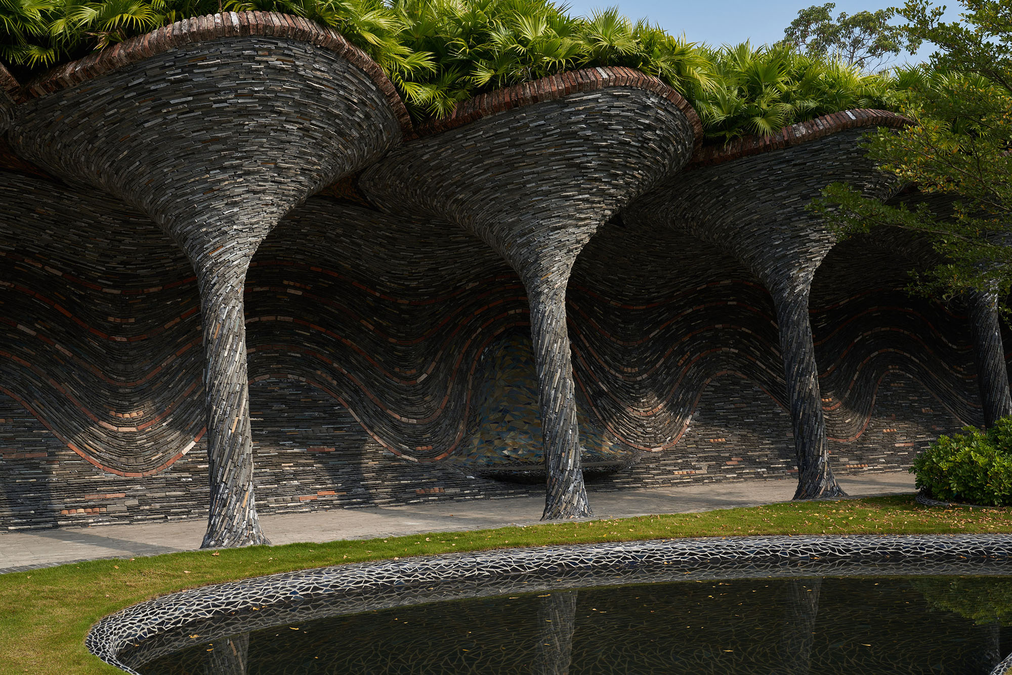 〈マリスフロルグ・ガーデンズ・キャンパス(Marisfrolg Gardens campus)〉アーキテクチャ・ファン・ブランデンブルク(Architecture van Brandenburg)