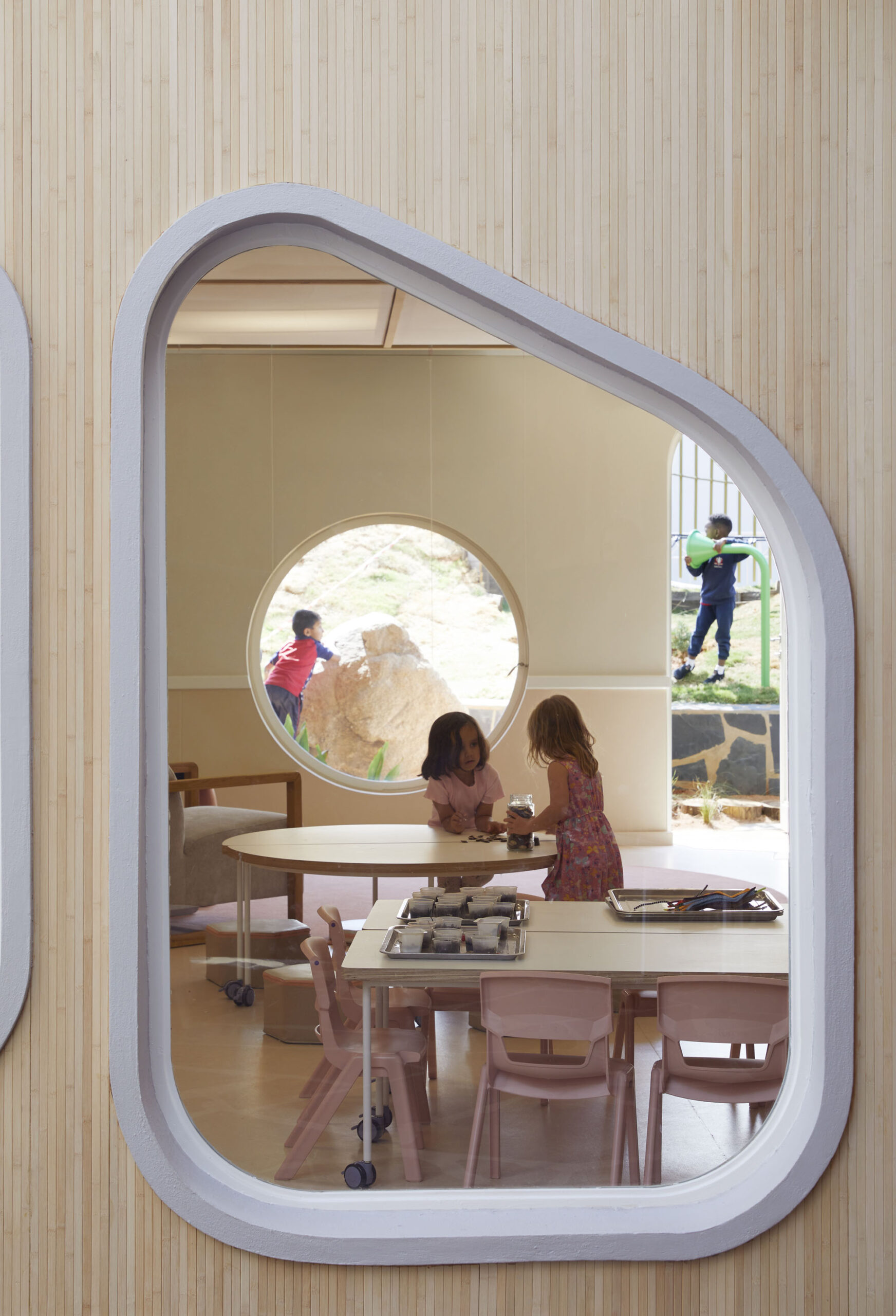 〈レッドヒル・アーリー・ラーニング・センター(Redhill Early Learning Centre)〉フーボ・スタジオ(Hubo Studio)