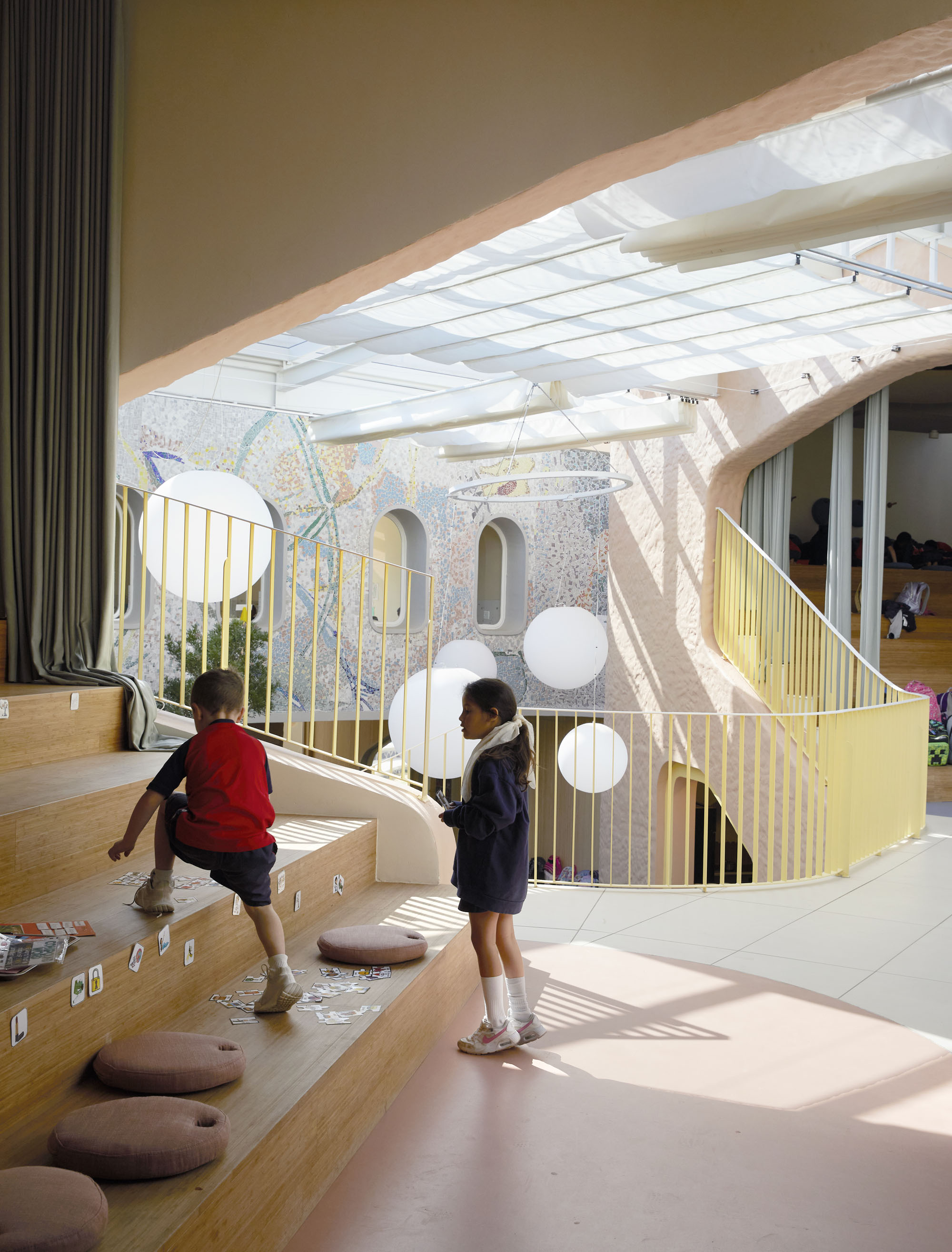 〈レッドヒル・アーリー・ラーニング・センター(Redhill Early Learning Centre)〉フーボ・スタジオ(Hubo Studio)
