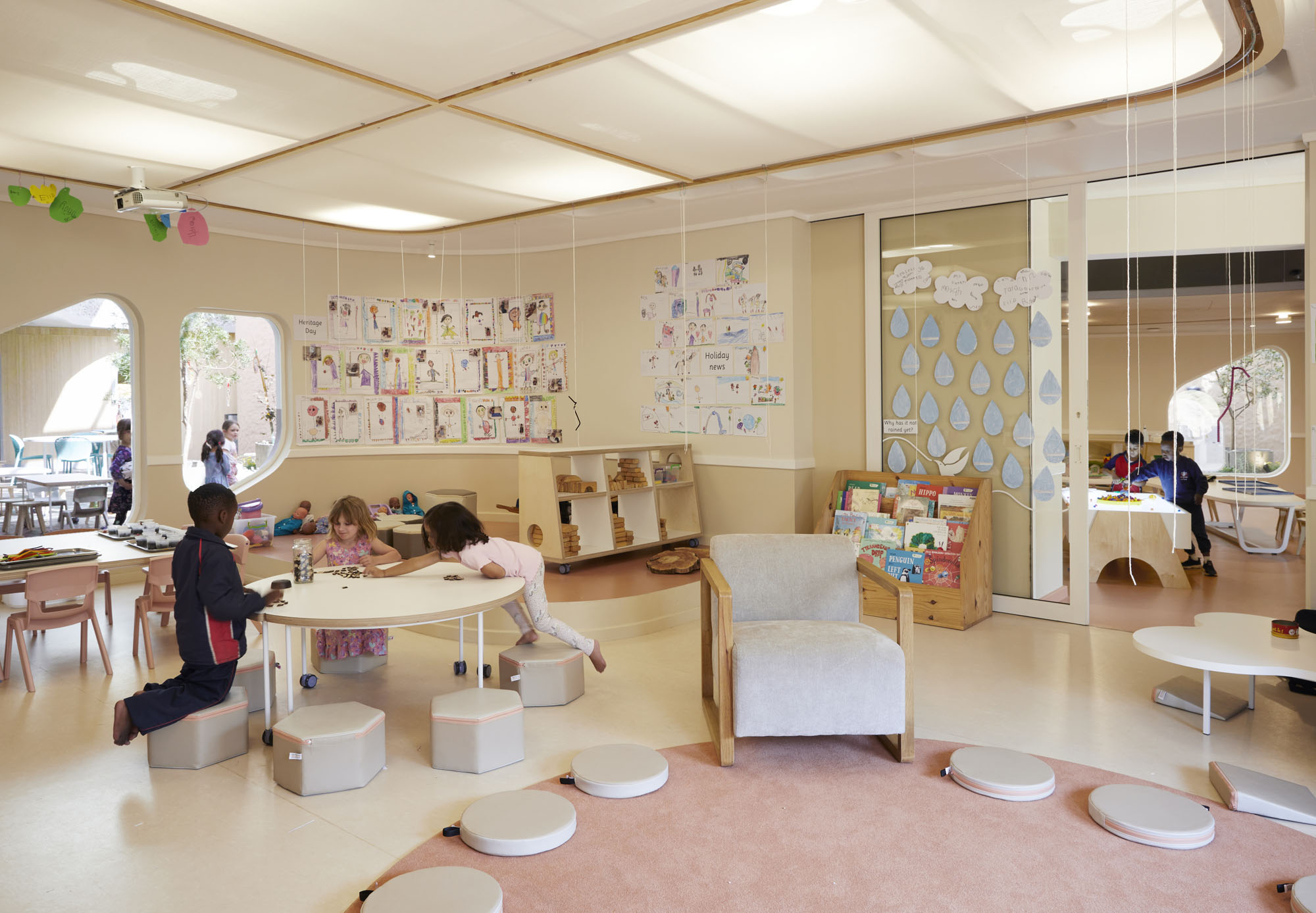 〈レッドヒル・アーリー・ラーニング・センター(Redhill Early Learning Centre)〉フーボ・スタジオ(Hubo Studio)
