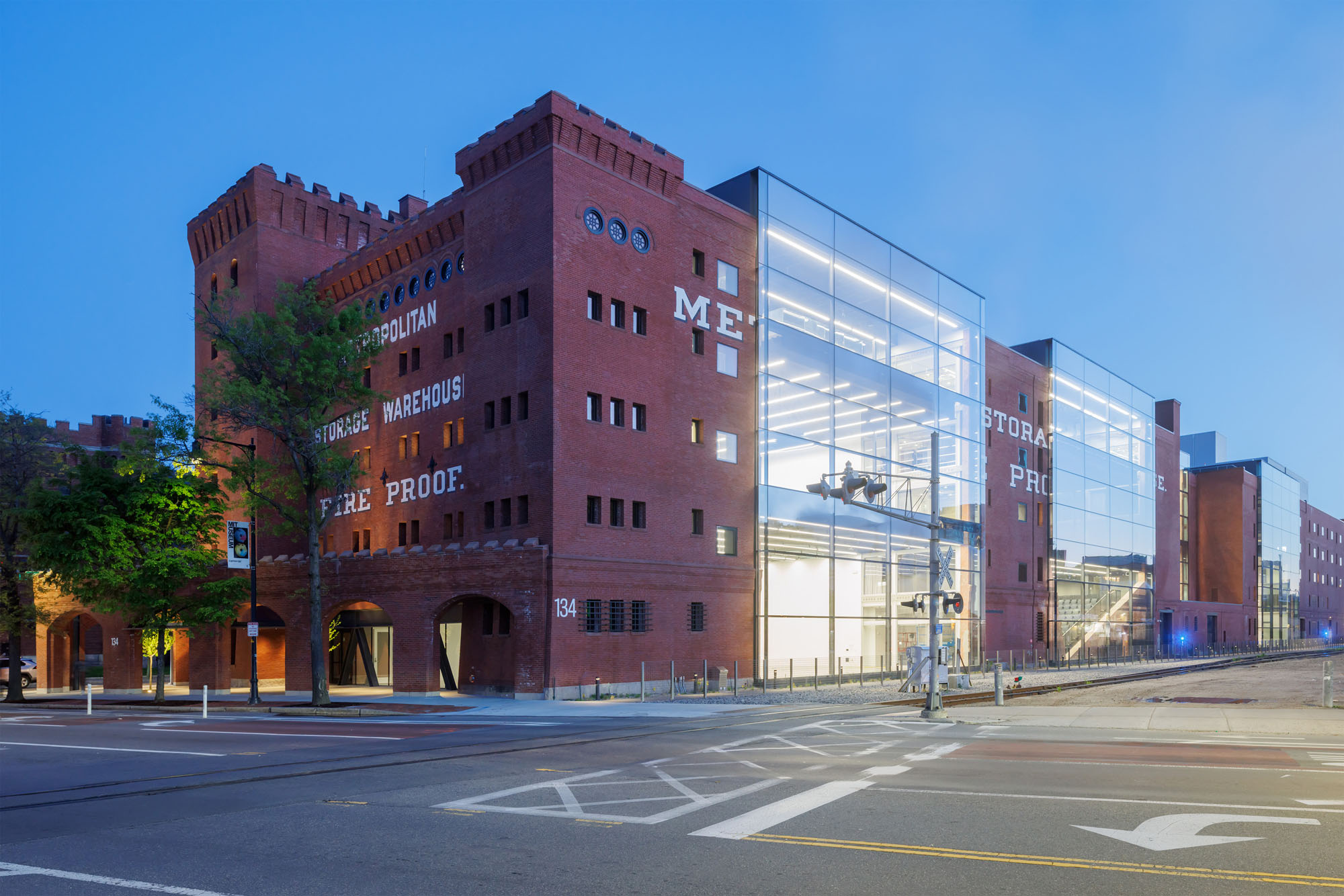 マサチューセッツ工科大学（MIT）建築・計画学部の新拠点〈メット・ウェアハウス（Met Warehouse）〉ディラー・スコフィディオ＋レンフロ（Diller Scofidio + Renfro）