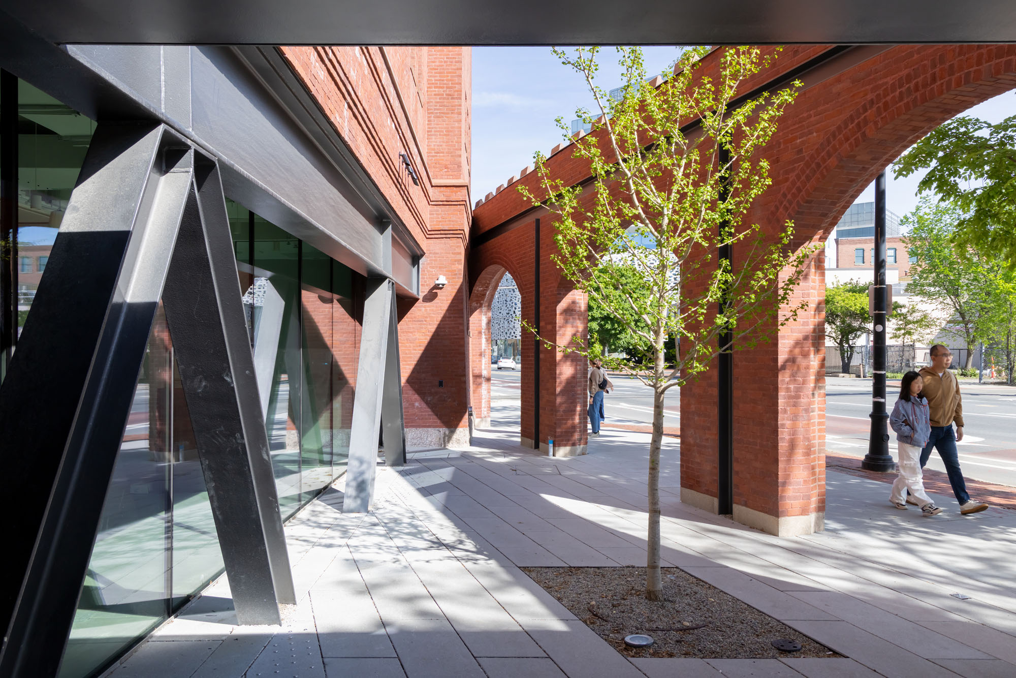 マサチューセッツ工科大学（MIT）建築・計画学部の新拠点〈メット・ウェアハウス（Met Warehouse）〉ディラー・スコフィディオ＋レンフロ（Diller Scofidio + Renfro）