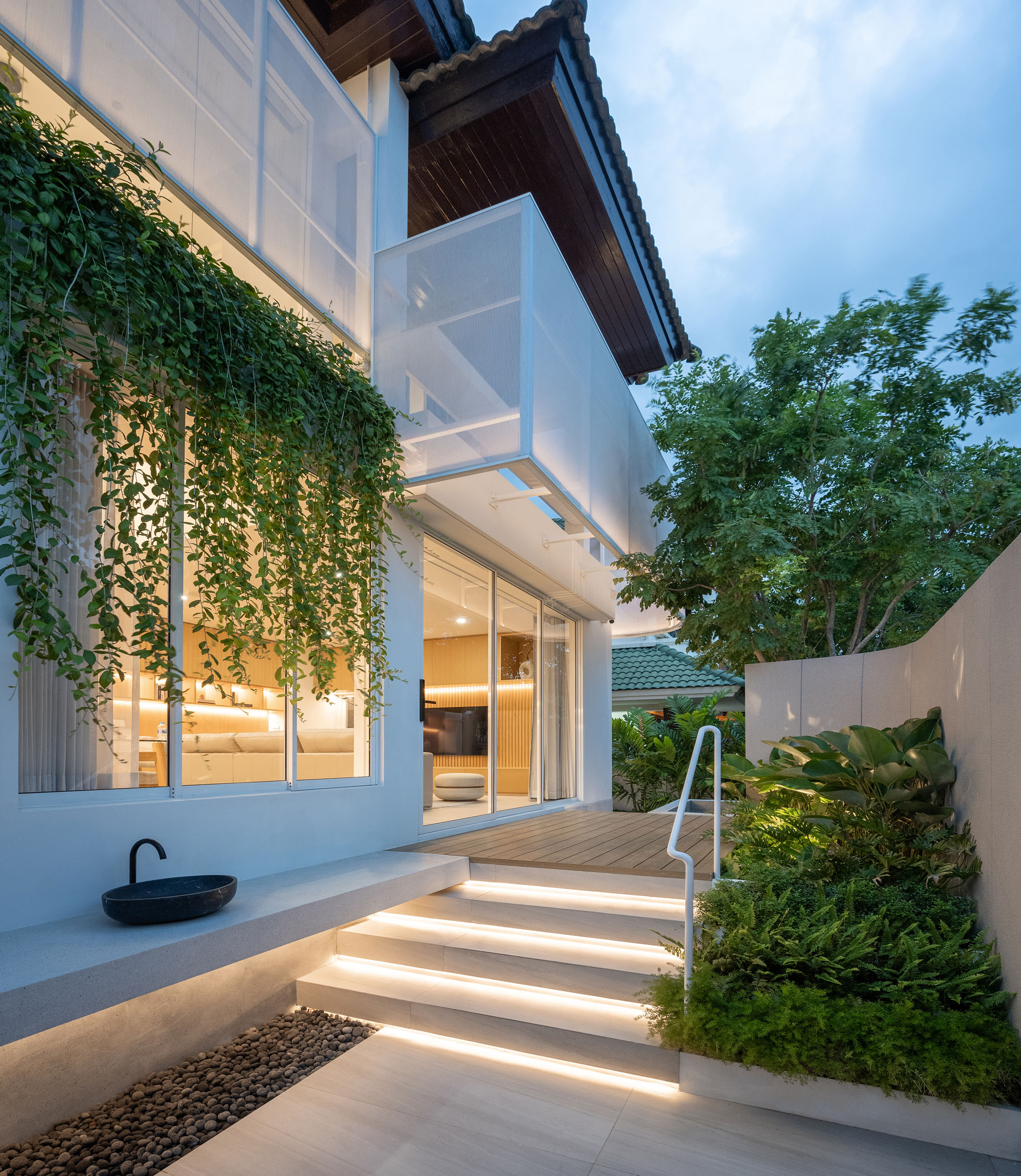 〈Reborn House〉DARE(Design Arena + Research)