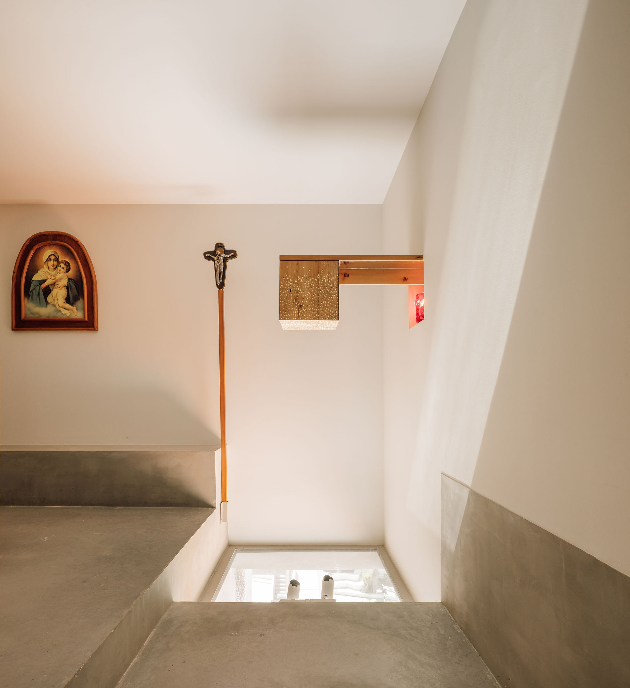 〈サンタ・マリア・カレッジ（Colégio de Santa Maria）〉アントニオ・コスタ・リマ・アーキテクツ（António Costa Lima Arquitectos）